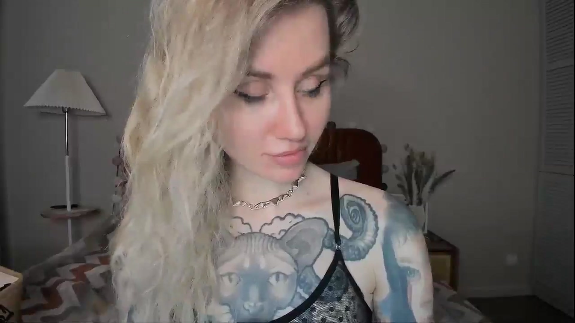 Gallery image thumbnail from Alexa_Smithhh's myfreecams stream on, 04/13/2025, 21:22 image 18 of 20