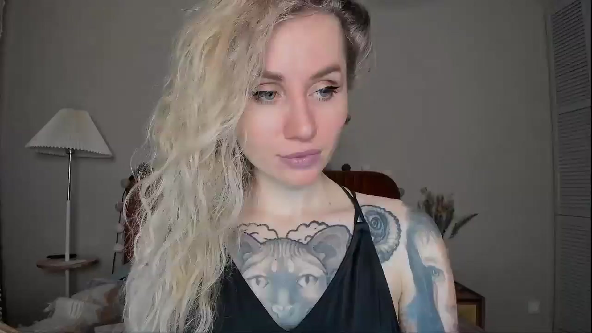 Gallery image thumbnail from Alexa_Smithhh's myfreecams stream on, 04/14/2025, 19:04 image 1 of 20