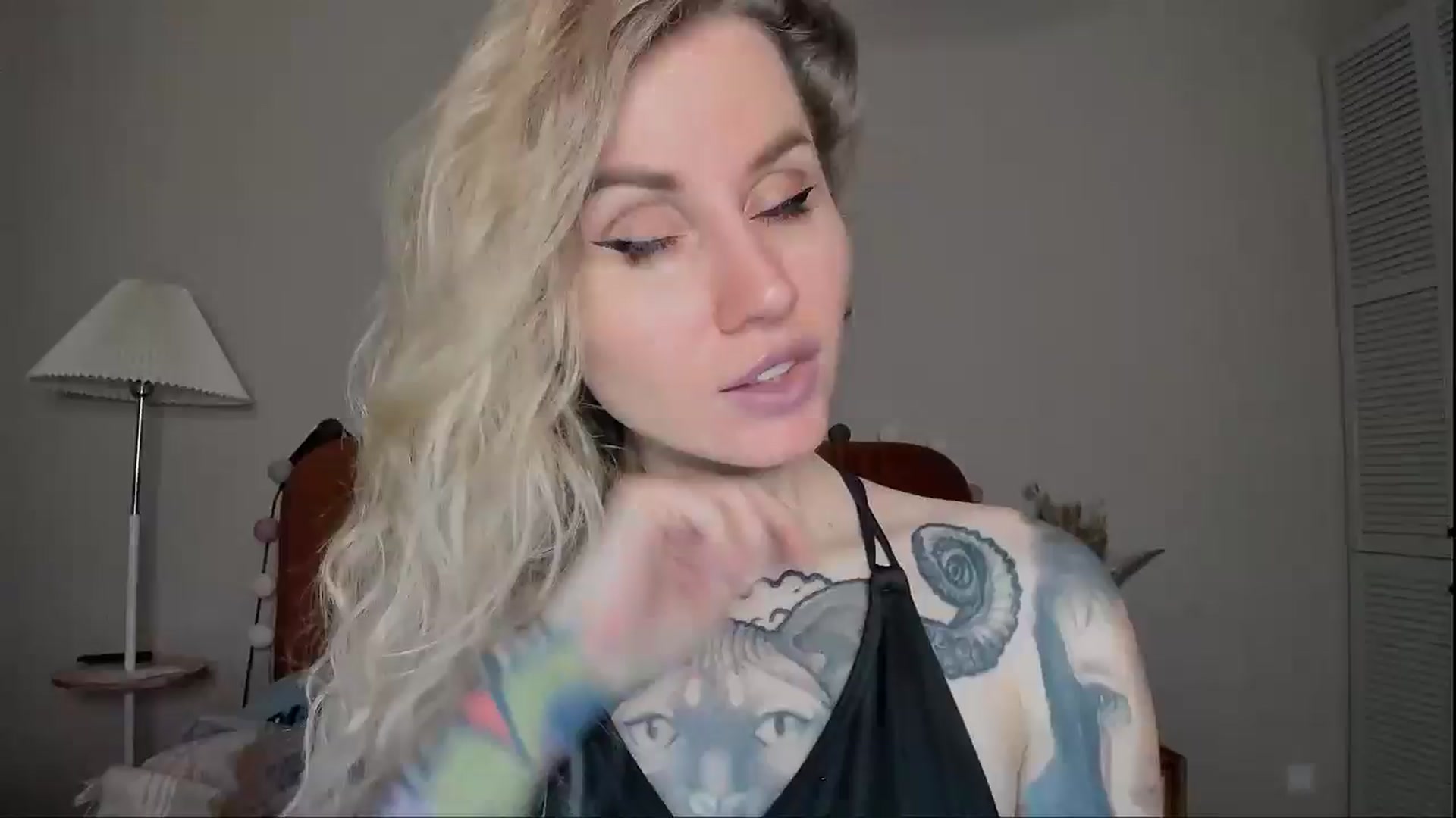 Gallery image thumbnail from Alexa_Smithhh's myfreecams stream on, 04/14/2025, 19:04 image 8 of 20