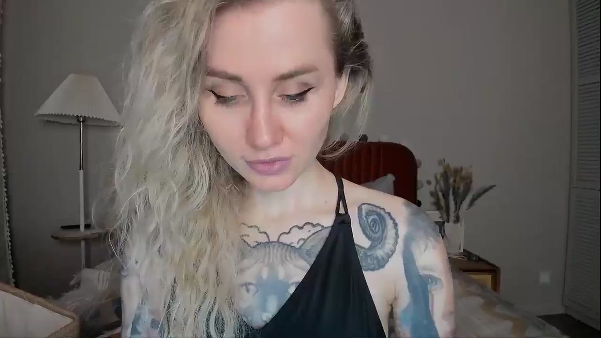 Gallery image thumbnail from Alexa_Smithhh's myfreecams stream on, 04/14/2025, 19:04 image 19 of 20