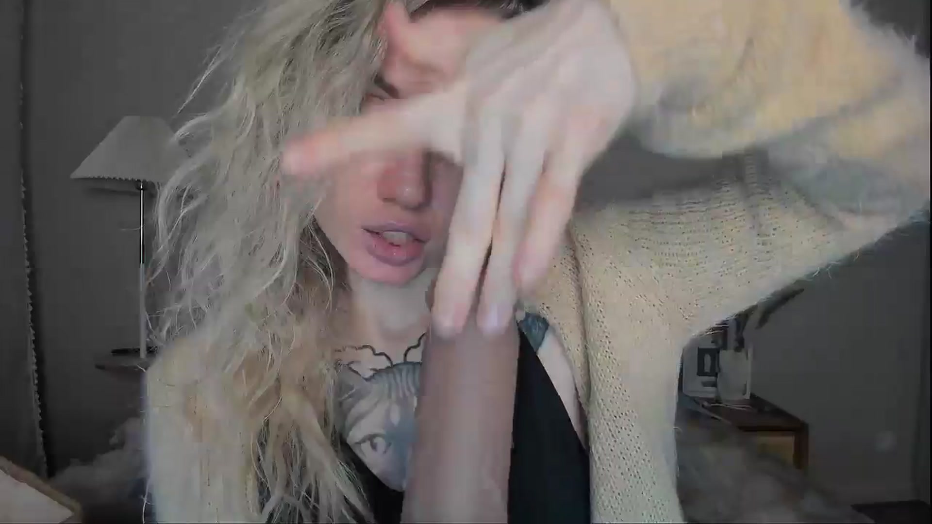 Gallery image thumbnail from Alexa_Smithhh's myfreecams stream on, 04/14/2025, 20:25 image 11 of 20