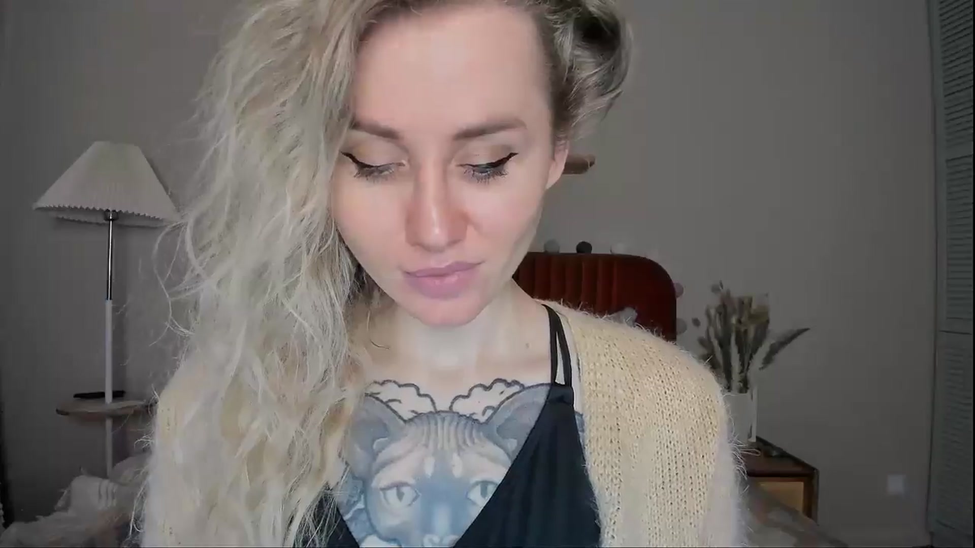 Gallery image thumbnail from Alexa_Smithhh's myfreecams stream on, 04/14/2025, 20:25 image 20 of 20
