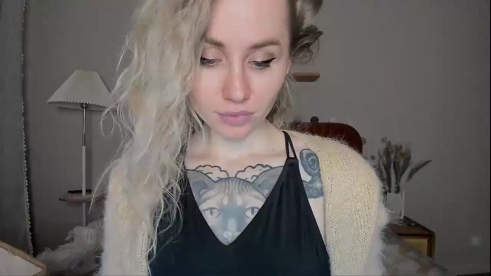 Gallery image thumbnail from Alexa_Smithhh's myfreecams stream on, 04/14/2025, 20:25 image 2 of 20