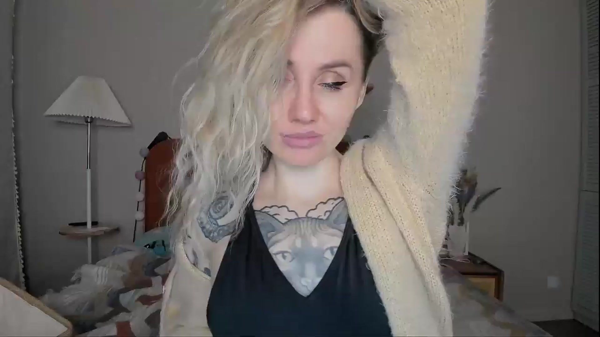 Gallery image thumbnail from Alexa_Smithhh's myfreecams stream on, 04/14/2025, 20:25 image 13 of 20