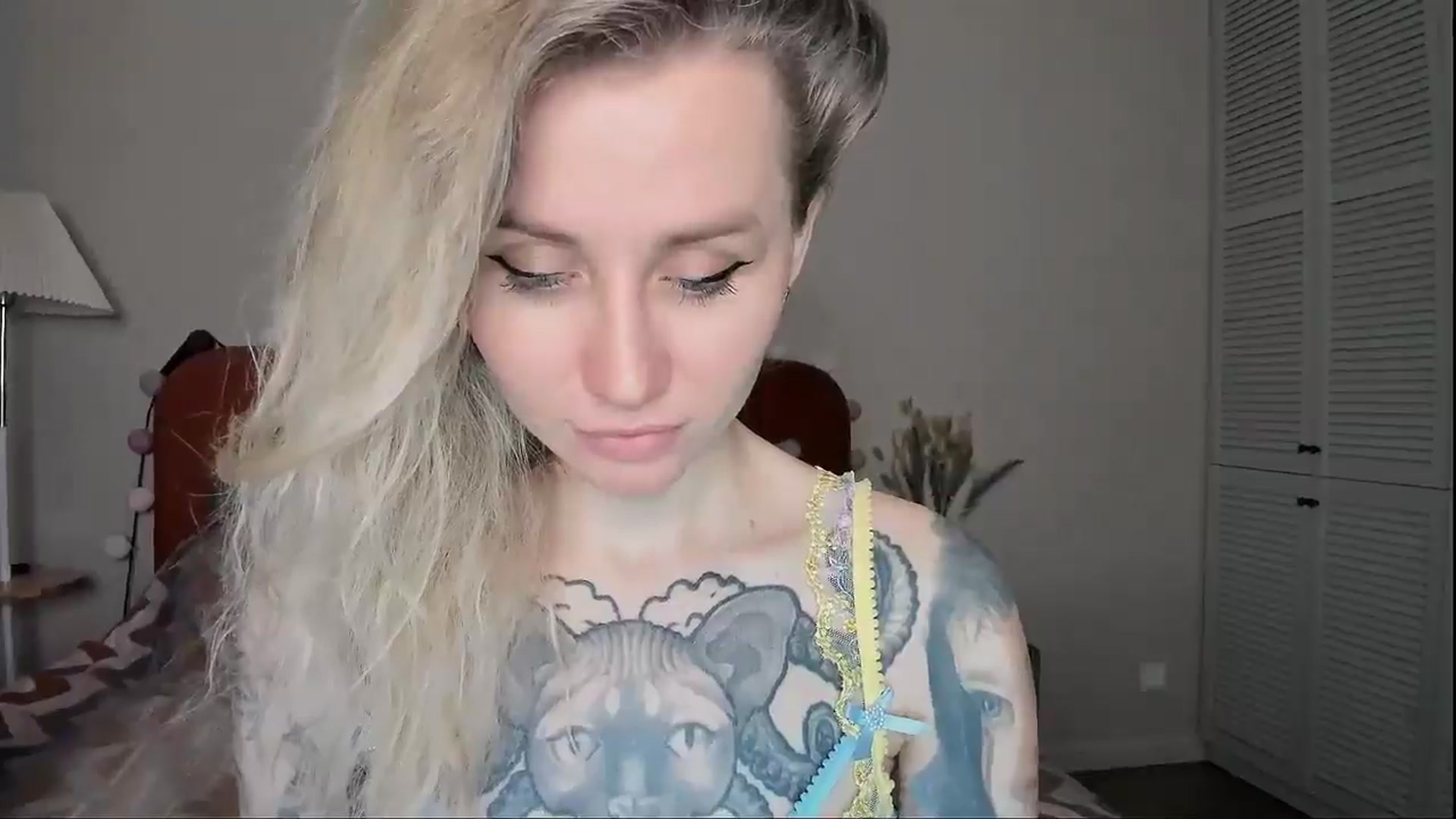 Gallery image thumbnail from Alexa_Smithhh's myfreecams stream on, 04/15/2025, 20:09 image 11 of 20