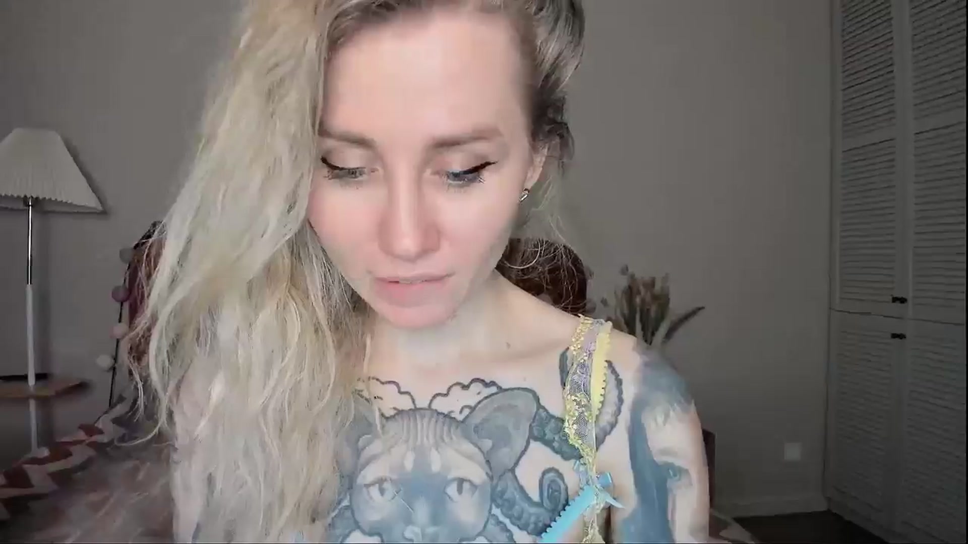 Gallery image thumbnail from Alexa_Smithhh's myfreecams stream on, 04/15/2025, 20:09 image 8 of 20