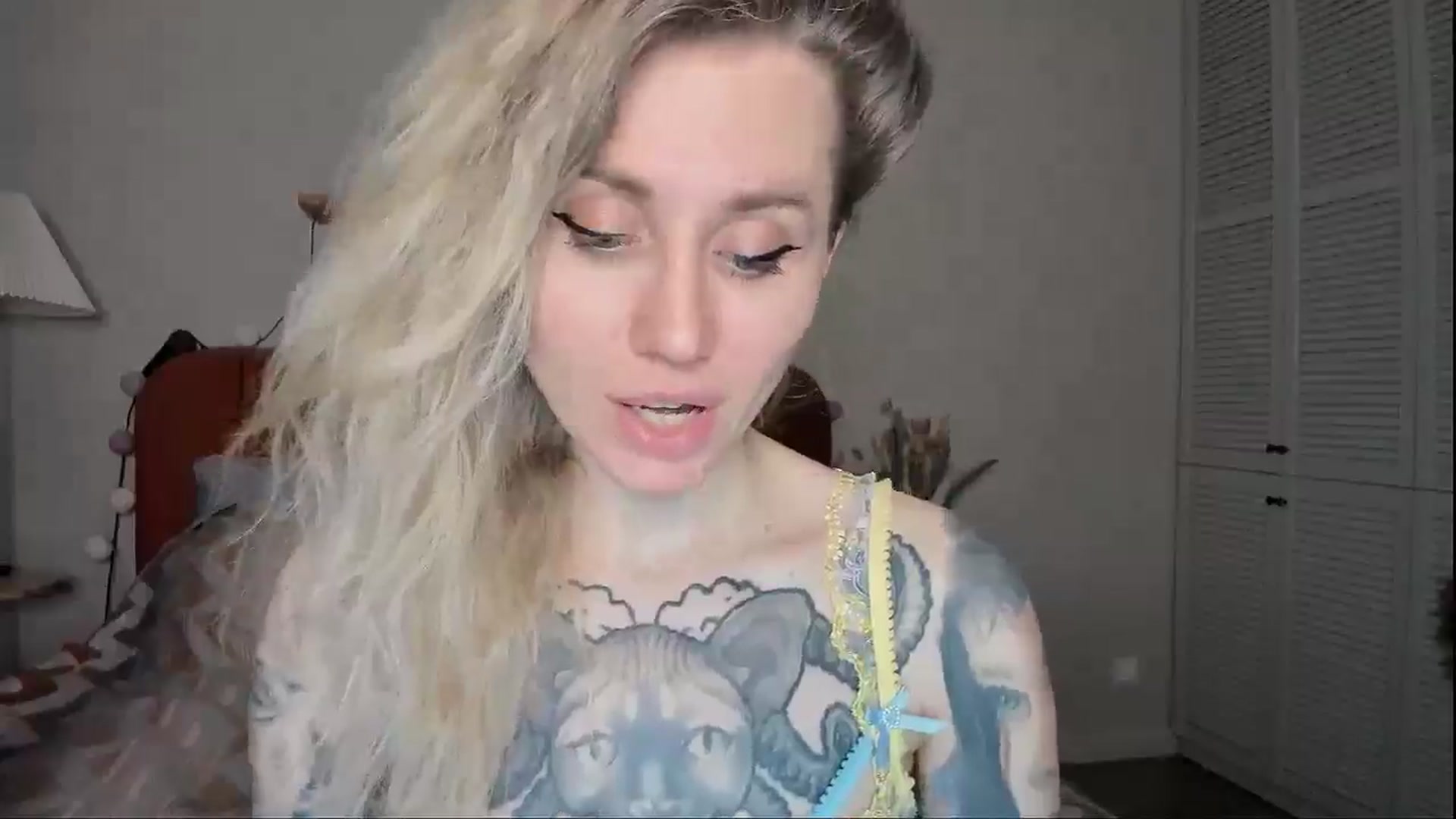 Gallery image thumbnail from Alexa_Smithhh's myfreecams stream on, 04/15/2025, 20:09 image 17 of 20
