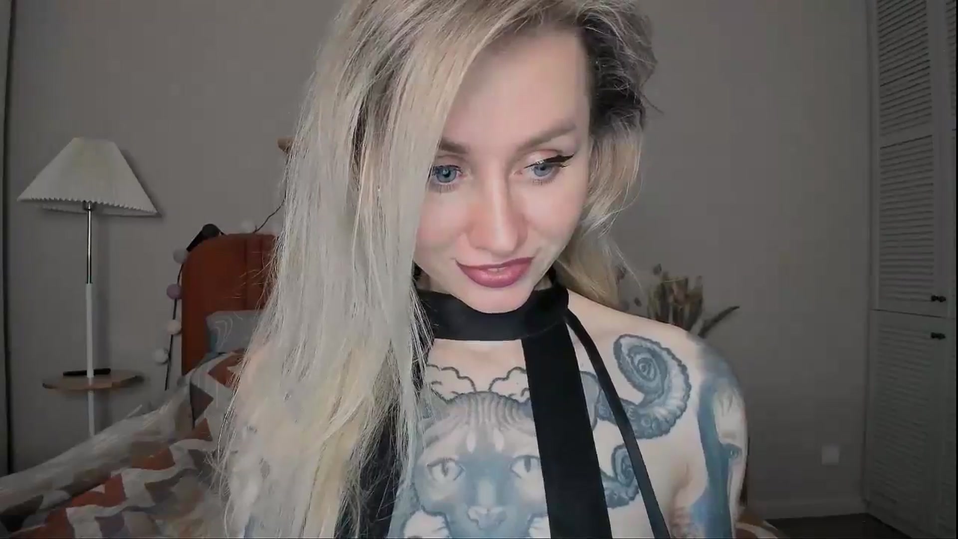 Gallery image thumbnail from Alexa_Smithhh's myfreecams stream on, 04/17/2025, 21:16 image 19 of 20