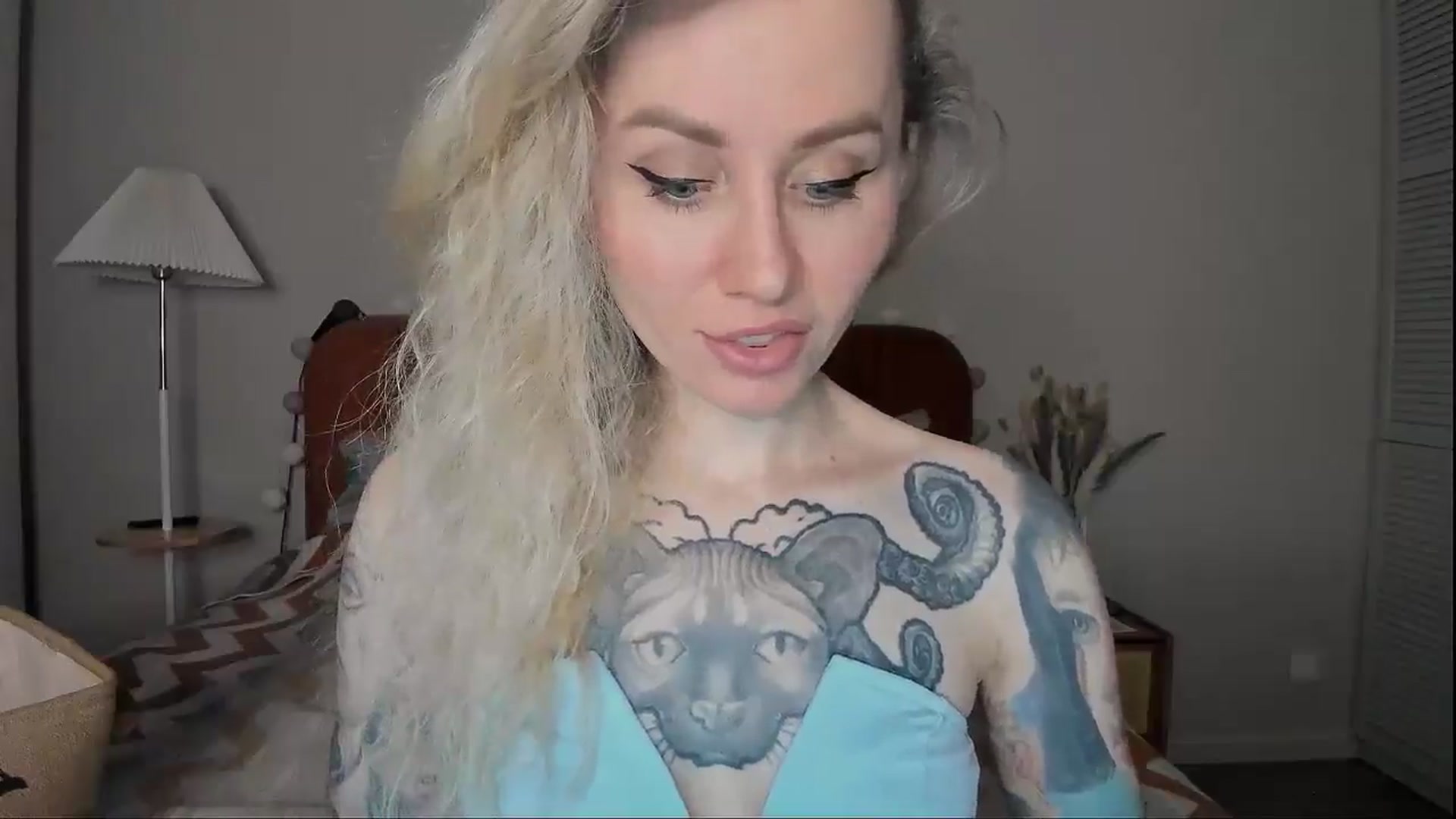 Gallery image thumbnail from Alexa_Smithhh's myfreecams stream on, 04/19/2025, 17:56 image 7 of 20