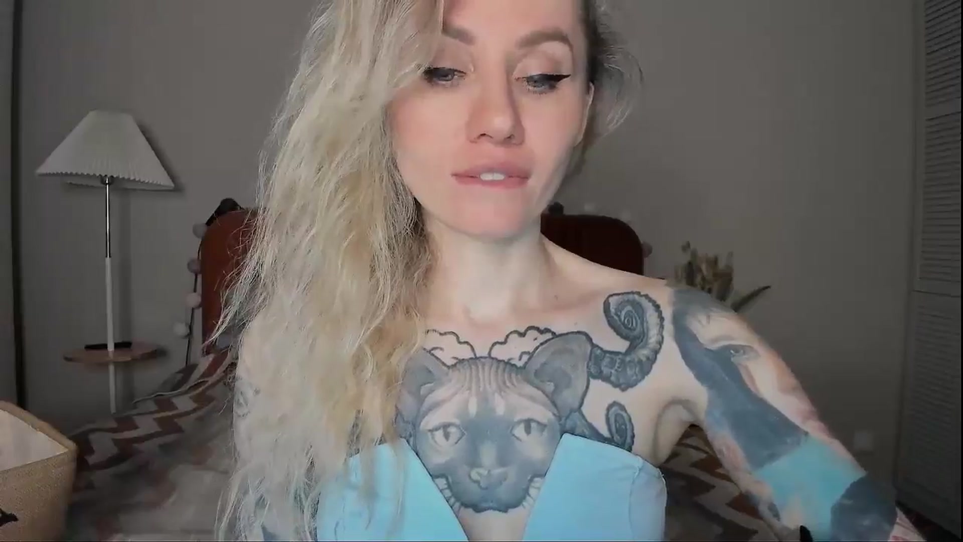 Gallery image thumbnail from Alexa_Smithhh's myfreecams stream on, 04/19/2025, 17:56 image 5 of 20