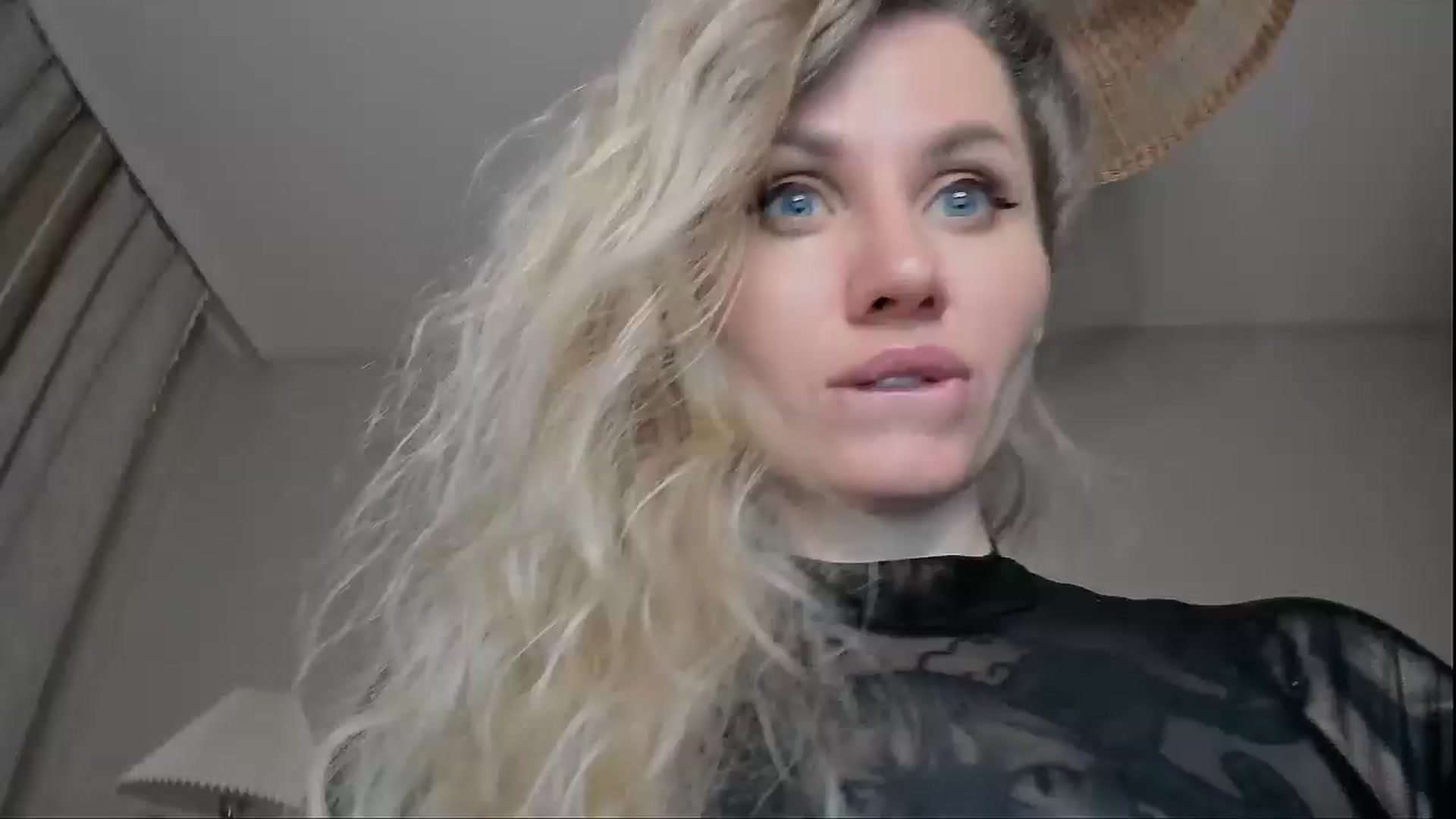 Gallery image thumbnail from Alexa_Smithhh's myfreecams stream on, 04/21/2025, 20:00 image 8 of 20