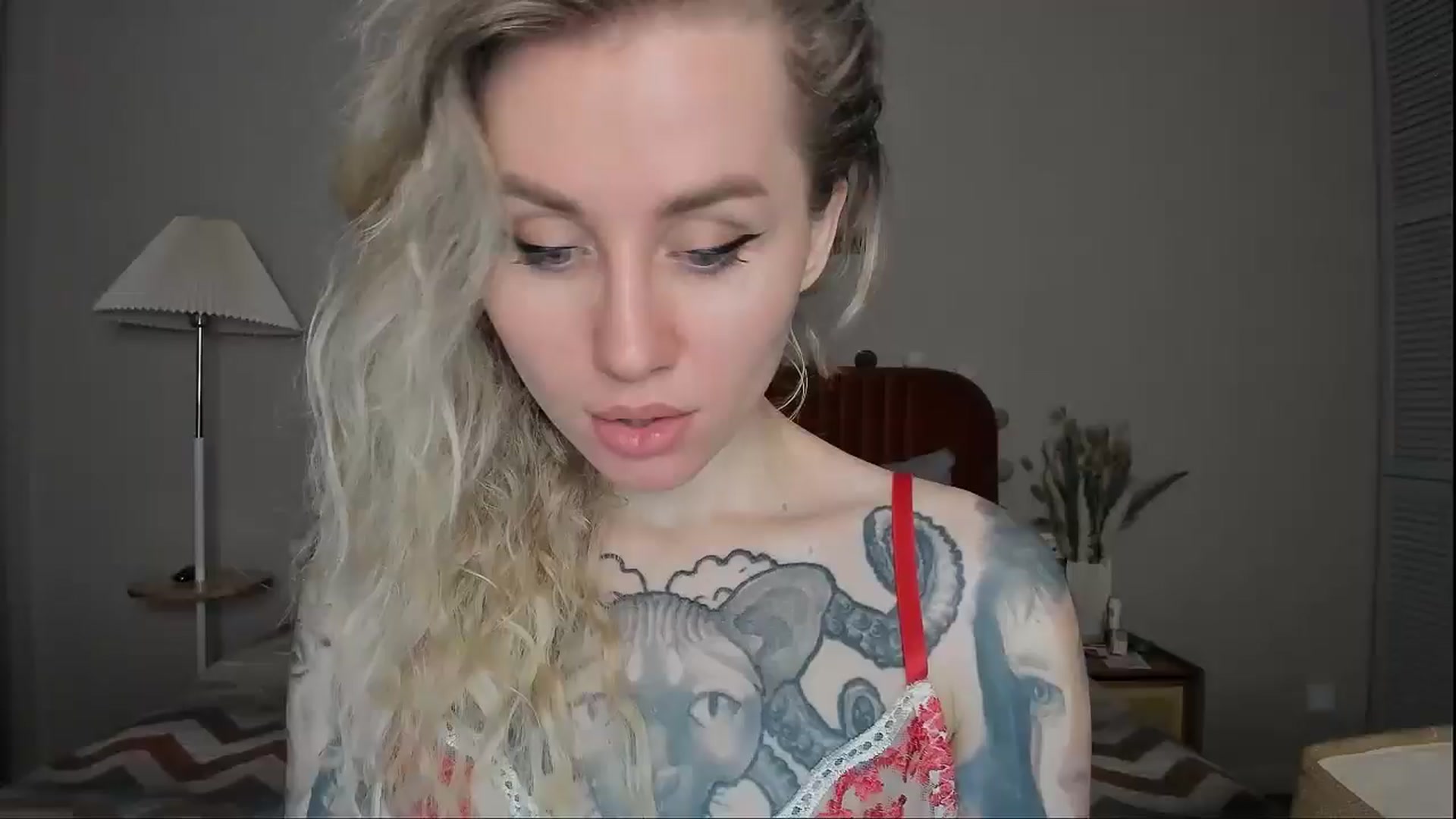 Gallery image thumbnail from Alexa_Smithhh's myfreecams stream on, 04/22/2025, 18:32 image 13 of 20