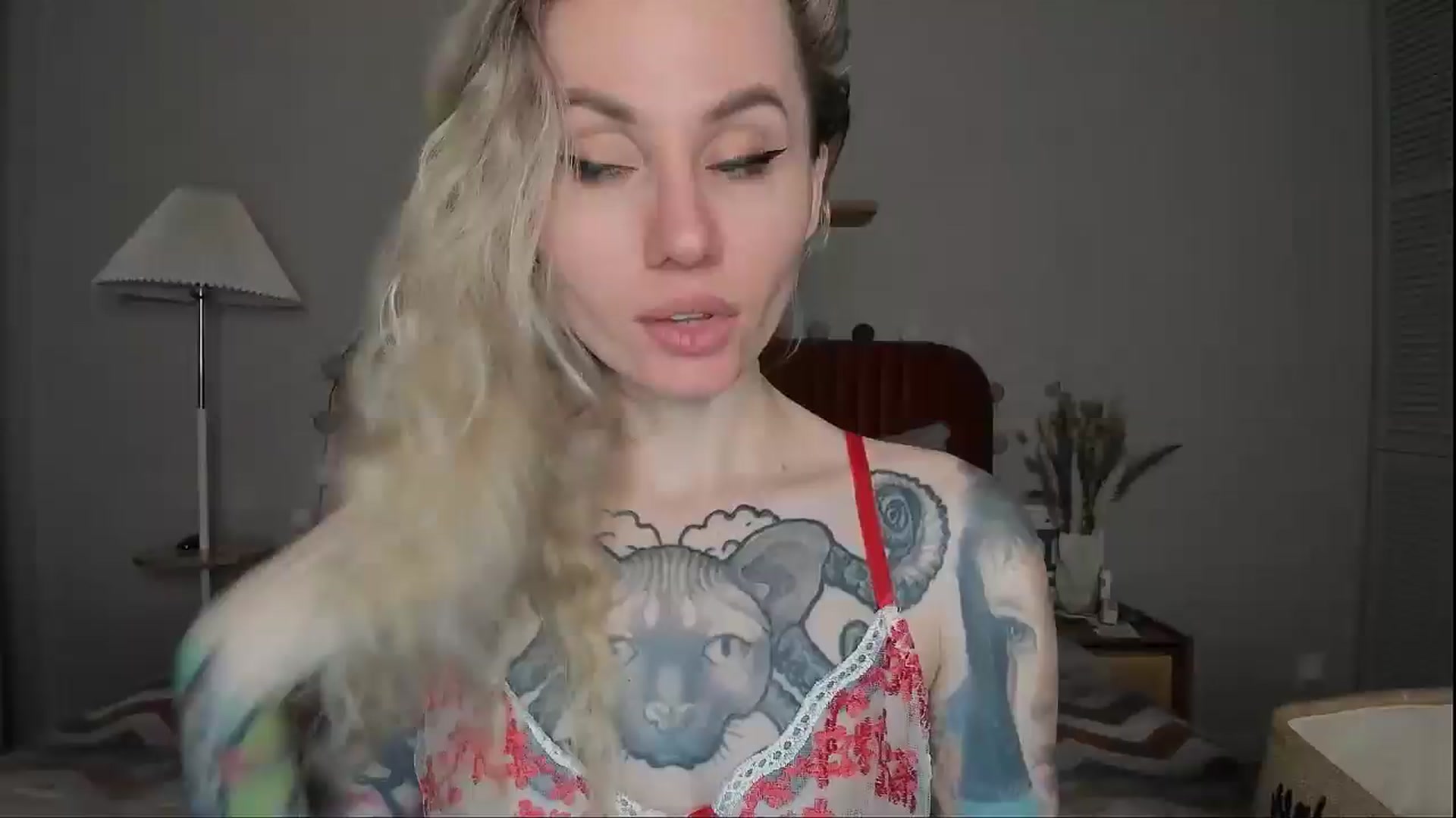 Gallery image thumbnail from Alexa_Smithhh's myfreecams stream on, 04/22/2025, 18:32 image 4 of 20