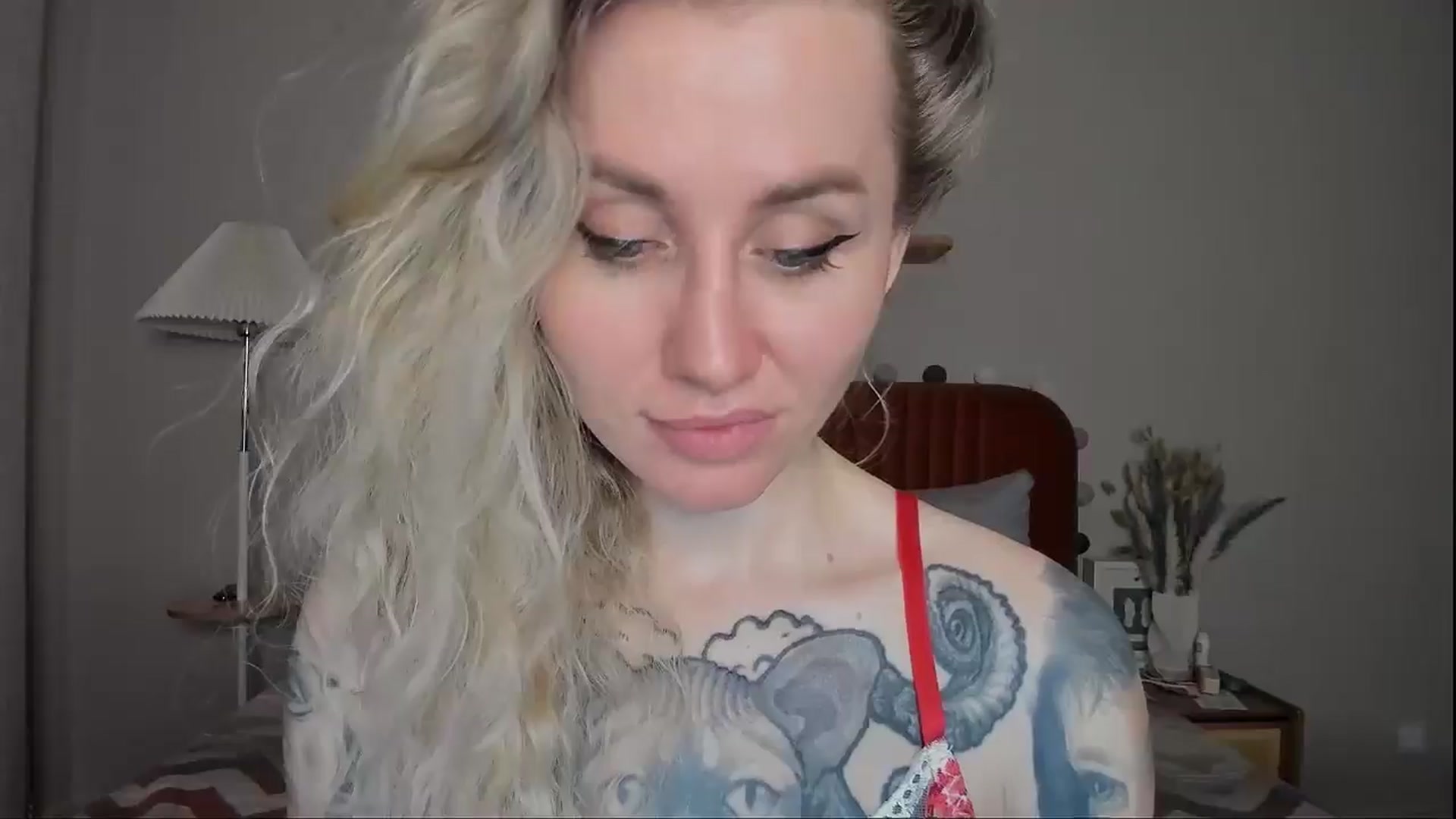 Gallery image thumbnail from Alexa_Smithhh's myfreecams stream on, 04/22/2025, 21:26 image 17 of 20