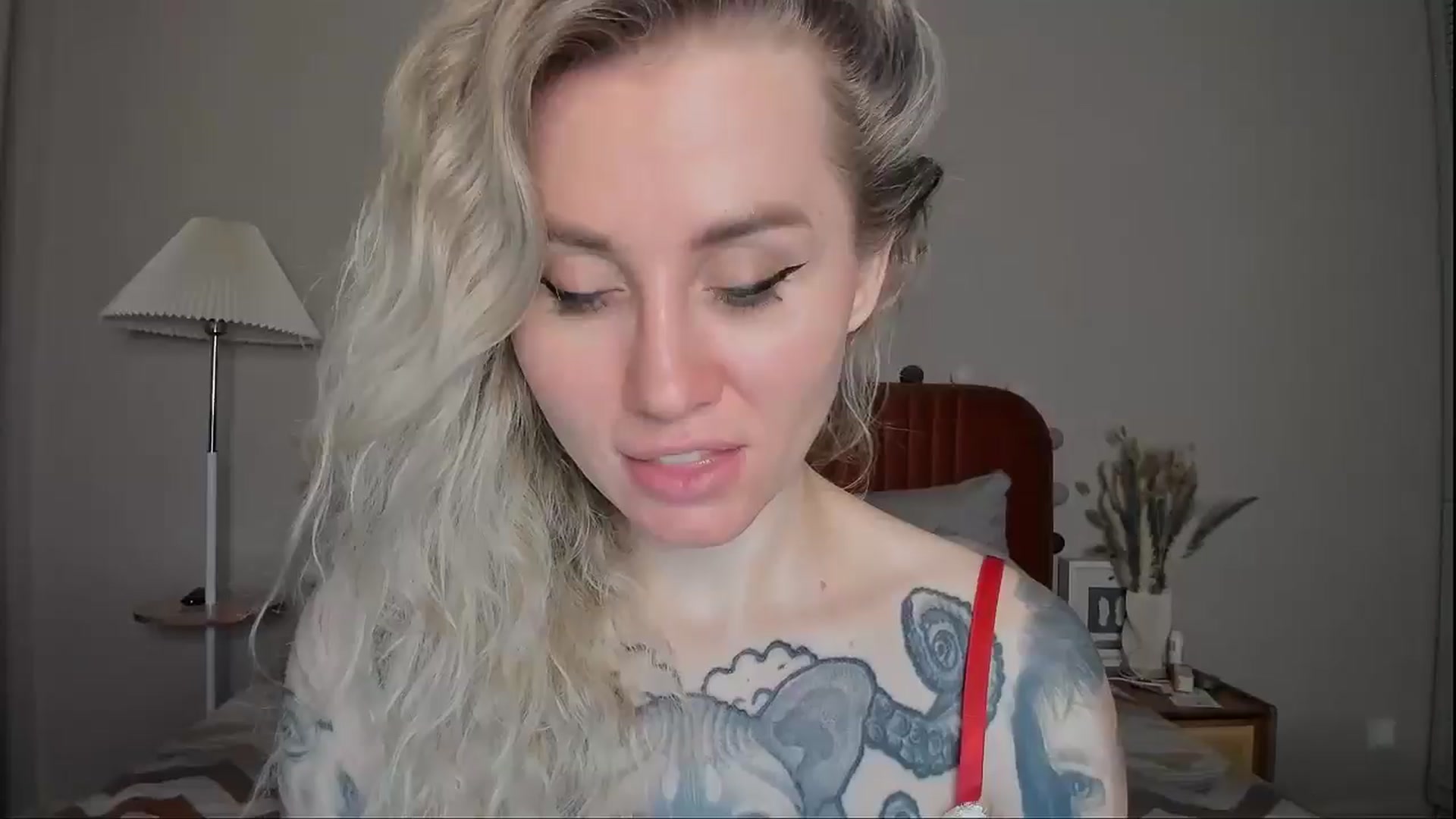 Gallery image thumbnail from Alexa_Smithhh's myfreecams stream on, 04/22/2025, 21:26 image 20 of 20
