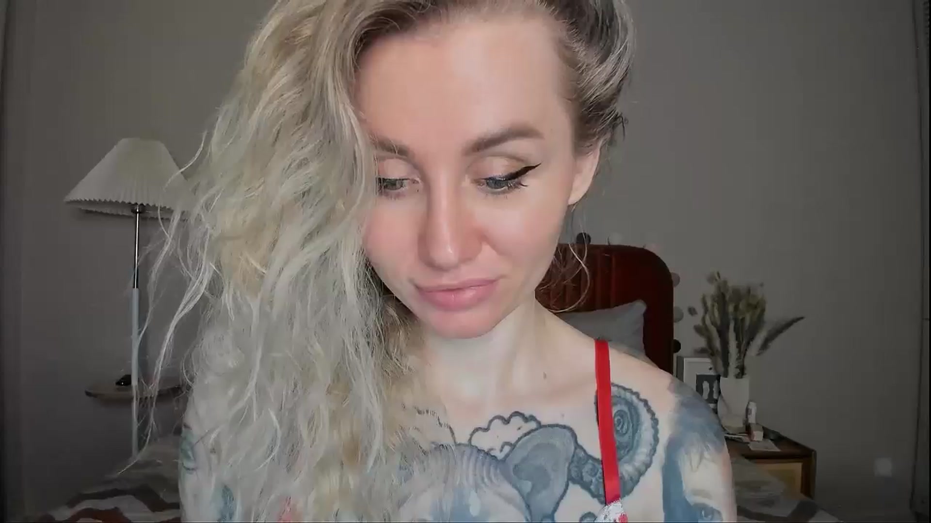 Gallery image thumbnail from Alexa_Smithhh's myfreecams stream on, 04/22/2025, 21:26 image 19 of 20