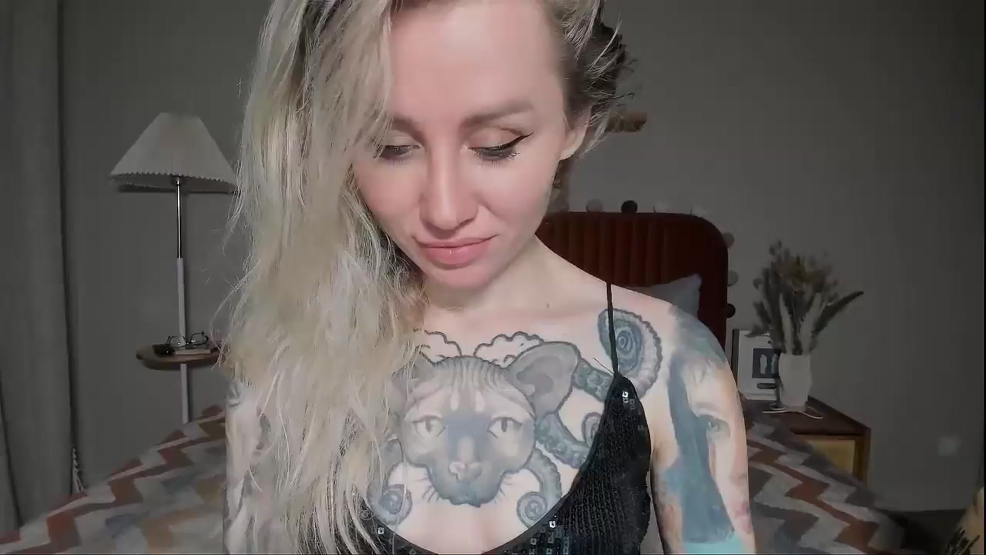 Gallery image thumbnail from Alexa_Smithhh's myfreecams stream on, 04/28/2025, 20:09 image 19 of 20