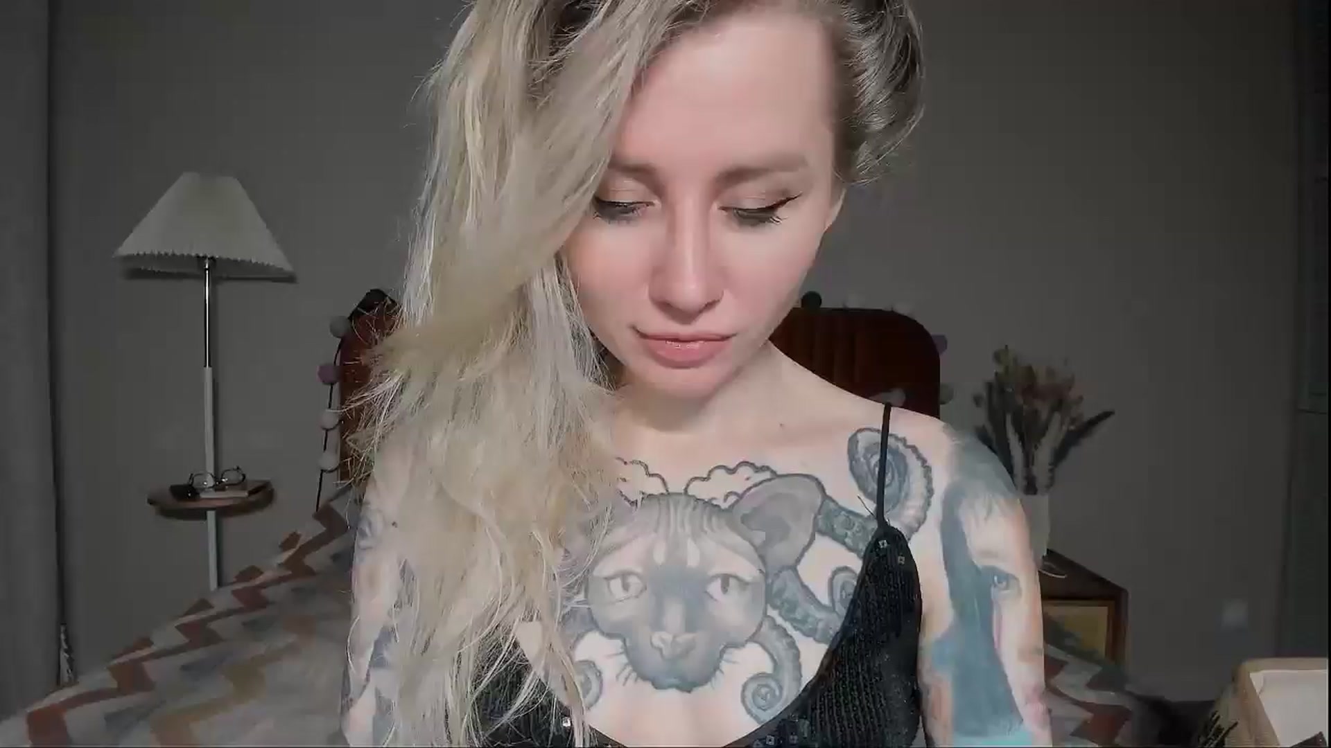 Gallery image thumbnail from Alexa_Smithhh's myfreecams stream on, 04/28/2025, 20:09 image 1 of 20