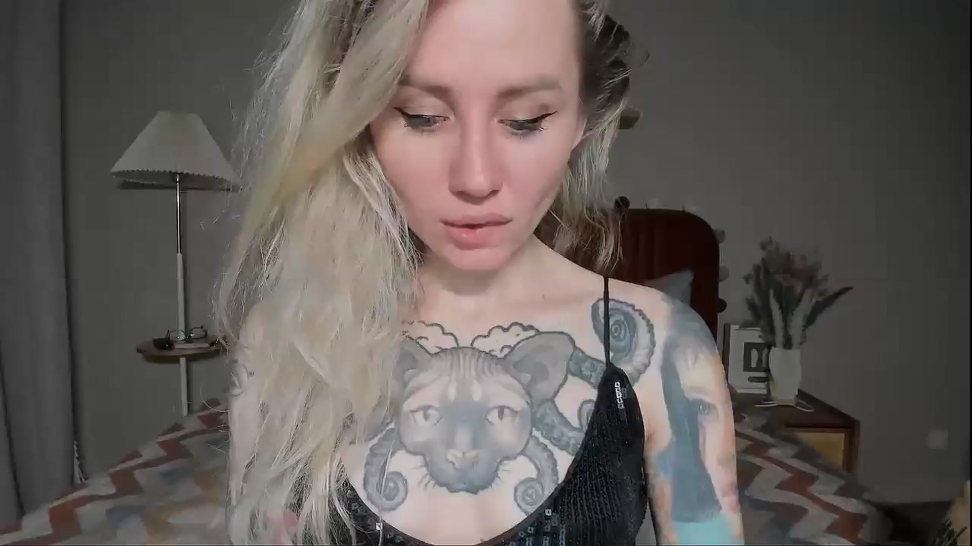 Gallery image thumbnail from Alexa_Smithhh's myfreecams stream on, 04/28/2025, 20:09 image 9 of 20