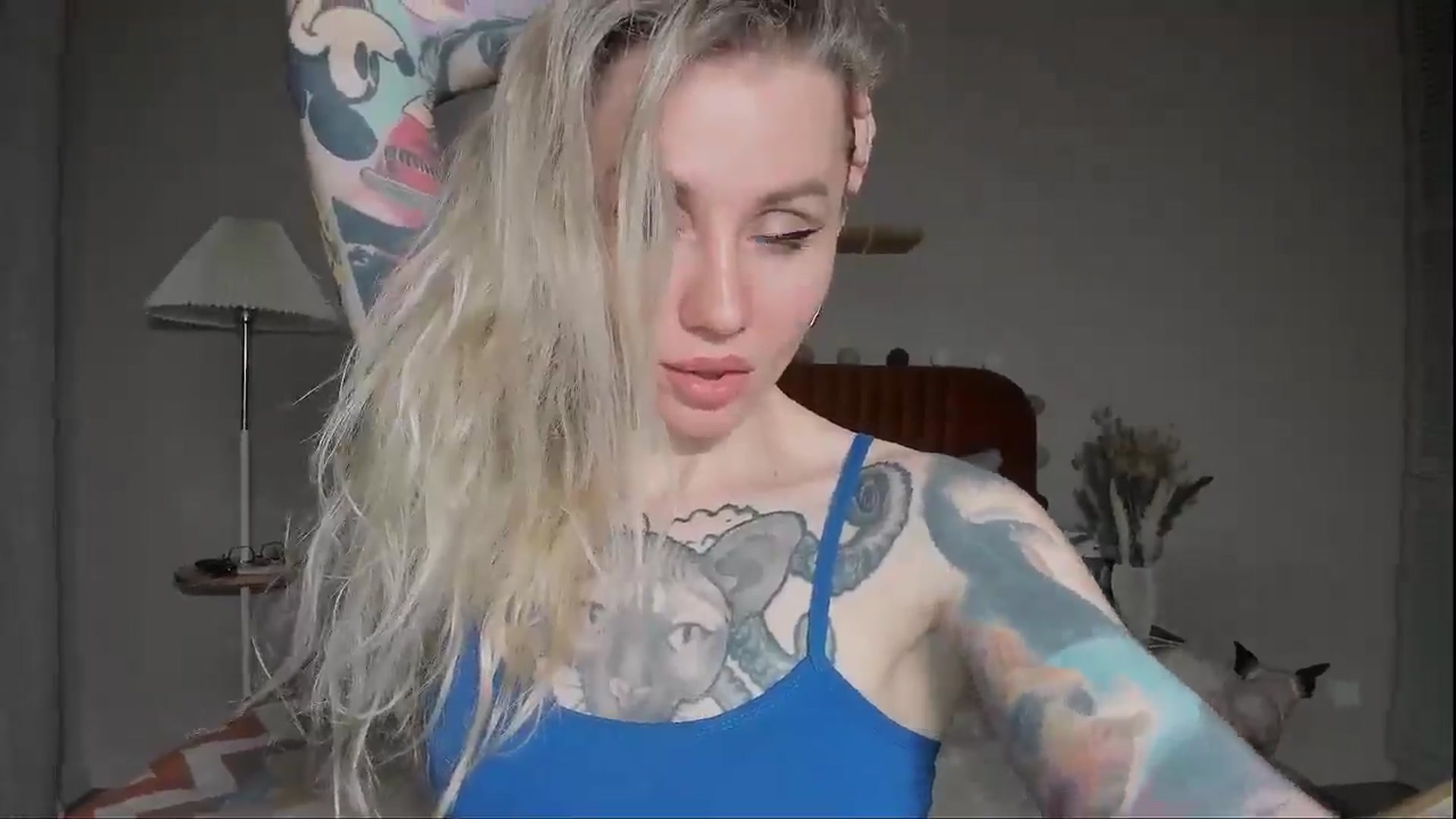 Gallery image thumbnail from Alexa_Smithhh's myfreecams stream on, 04/29/2025, 19:17 image 14 of 20