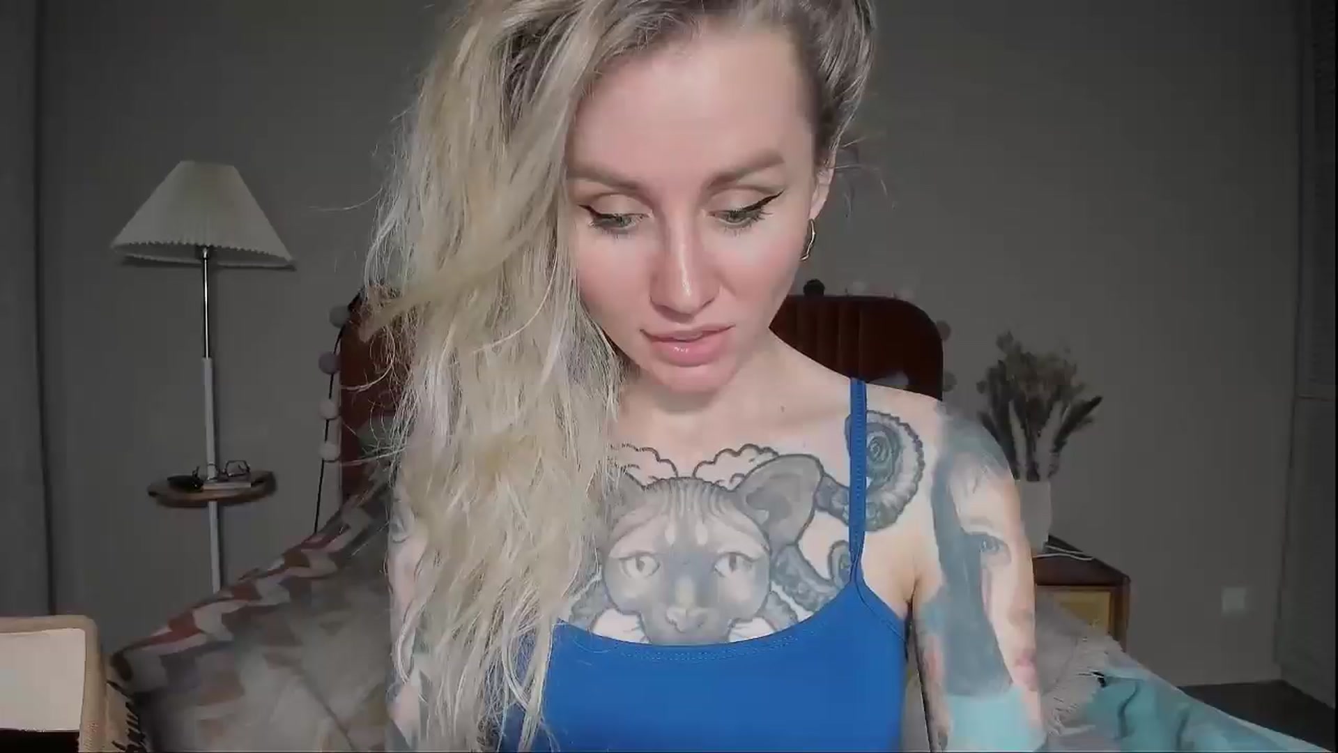 Gallery image thumbnail from Alexa_Smithhh's myfreecams stream on, 04/29/2025, 20:06 image 3 of 20