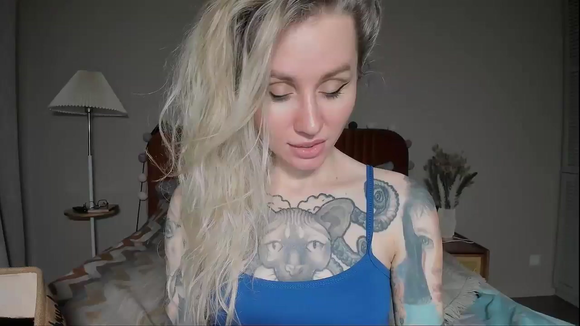 Gallery image thumbnail from Alexa_Smithhh's myfreecams stream on, 04/29/2025, 20:06 image 4 of 20