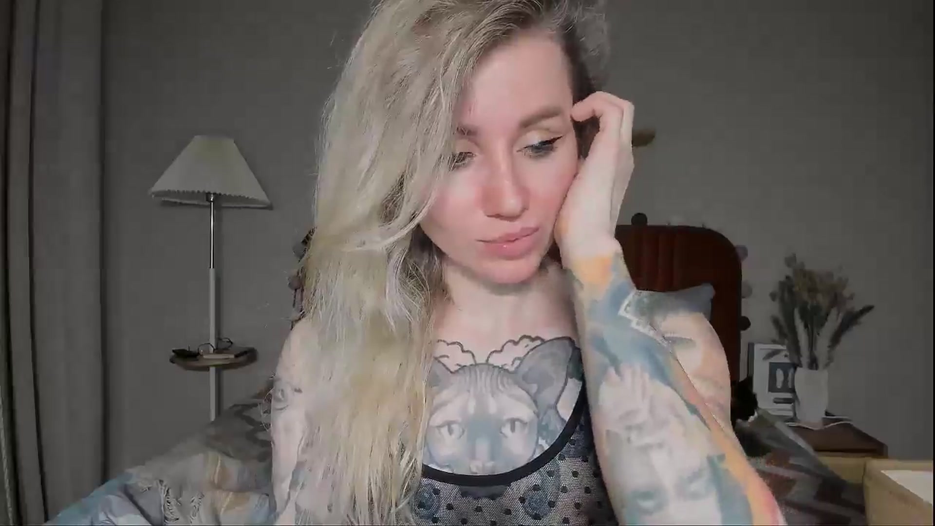 Gallery image thumbnail from Alexa_Smithhh's myfreecams stream on, 05/01/2025, 21:07 image 18 of 20