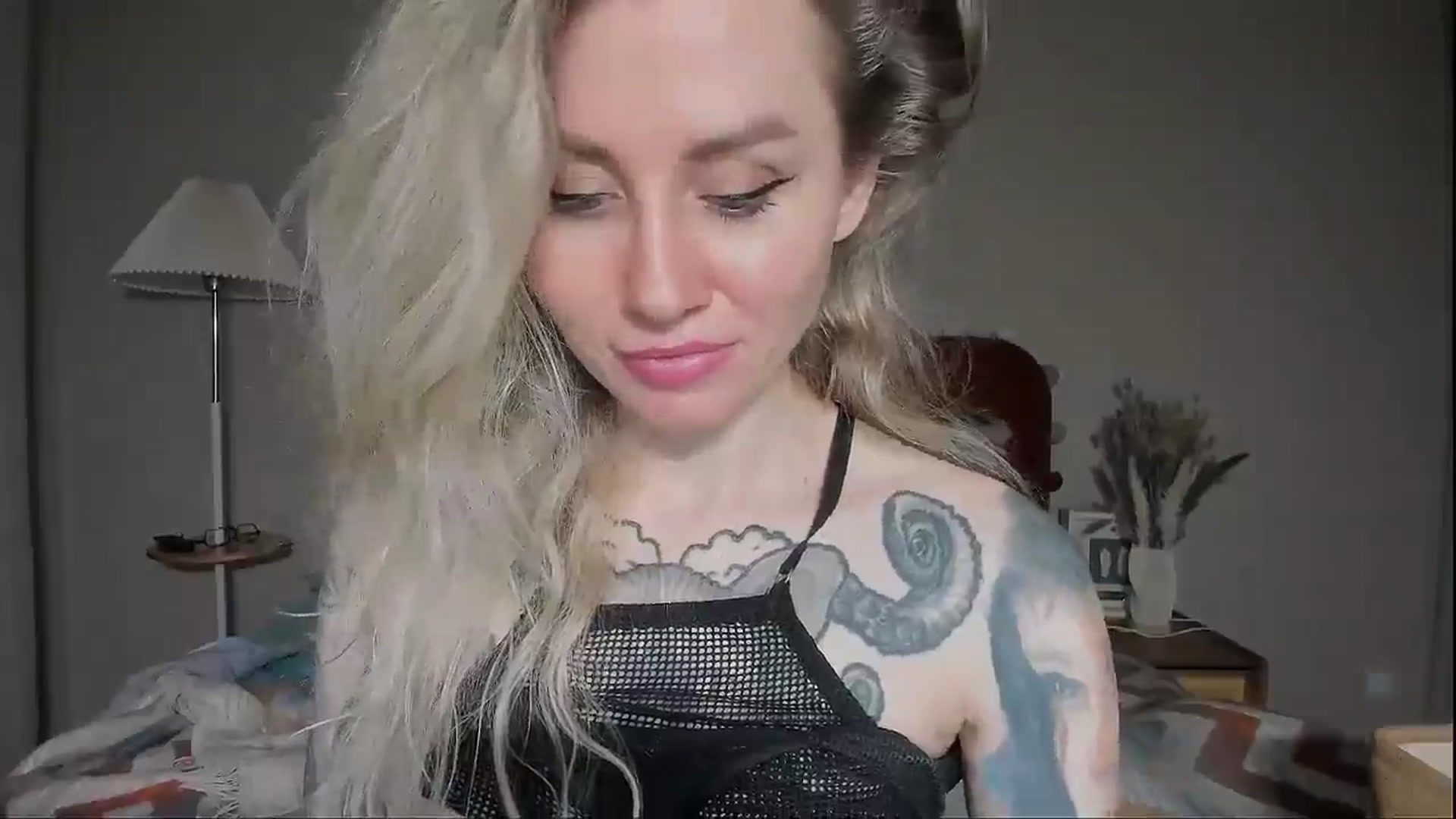 Gallery image thumbnail from Alexa_Smithhh's myfreecams stream on, 05/02/2025, 21:26 image 19 of 20