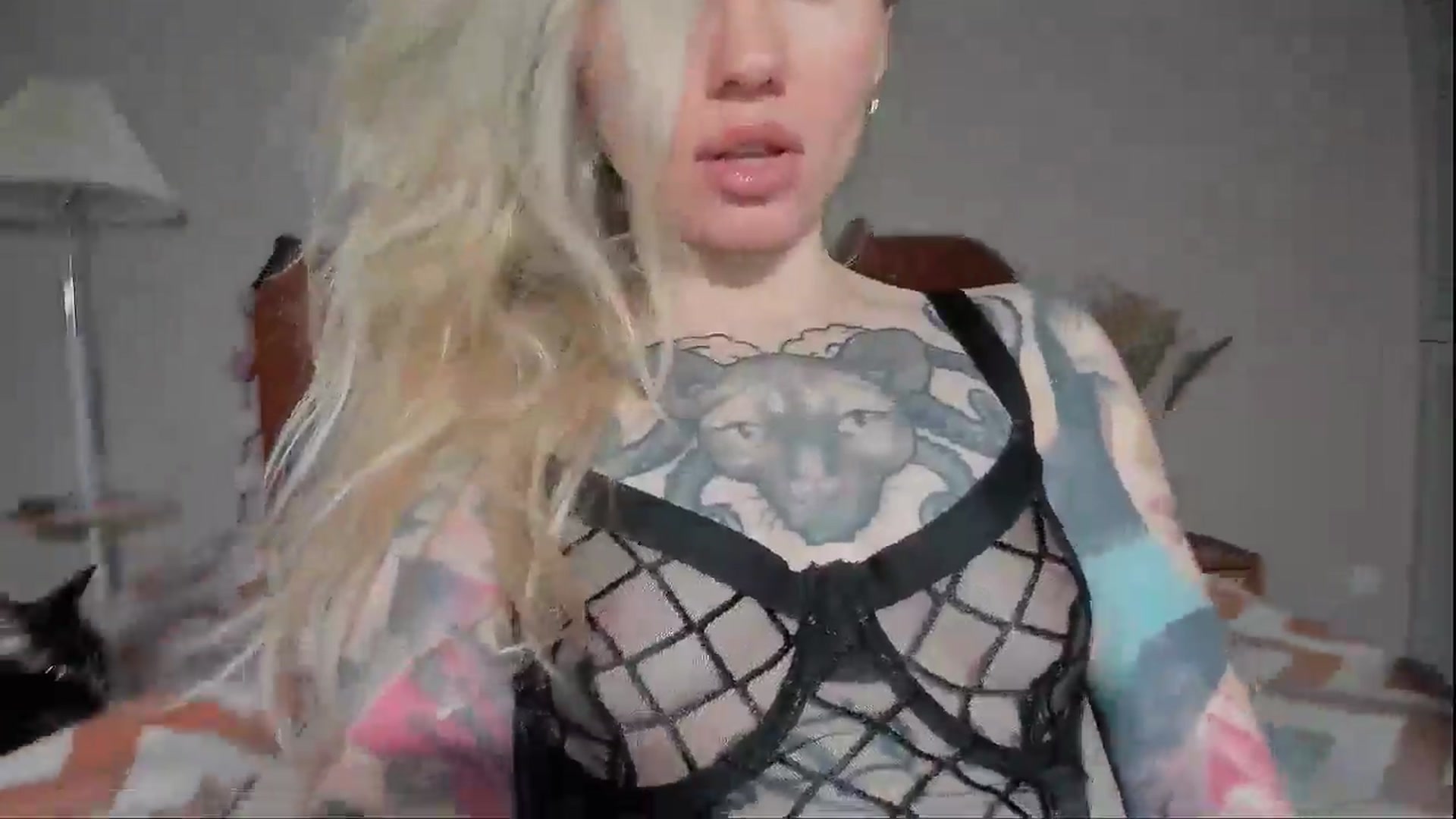 Gallery image thumbnail from Alexa_Smithhh's myfreecams stream on, 05/04/2025, 19:31 image 18 of 20