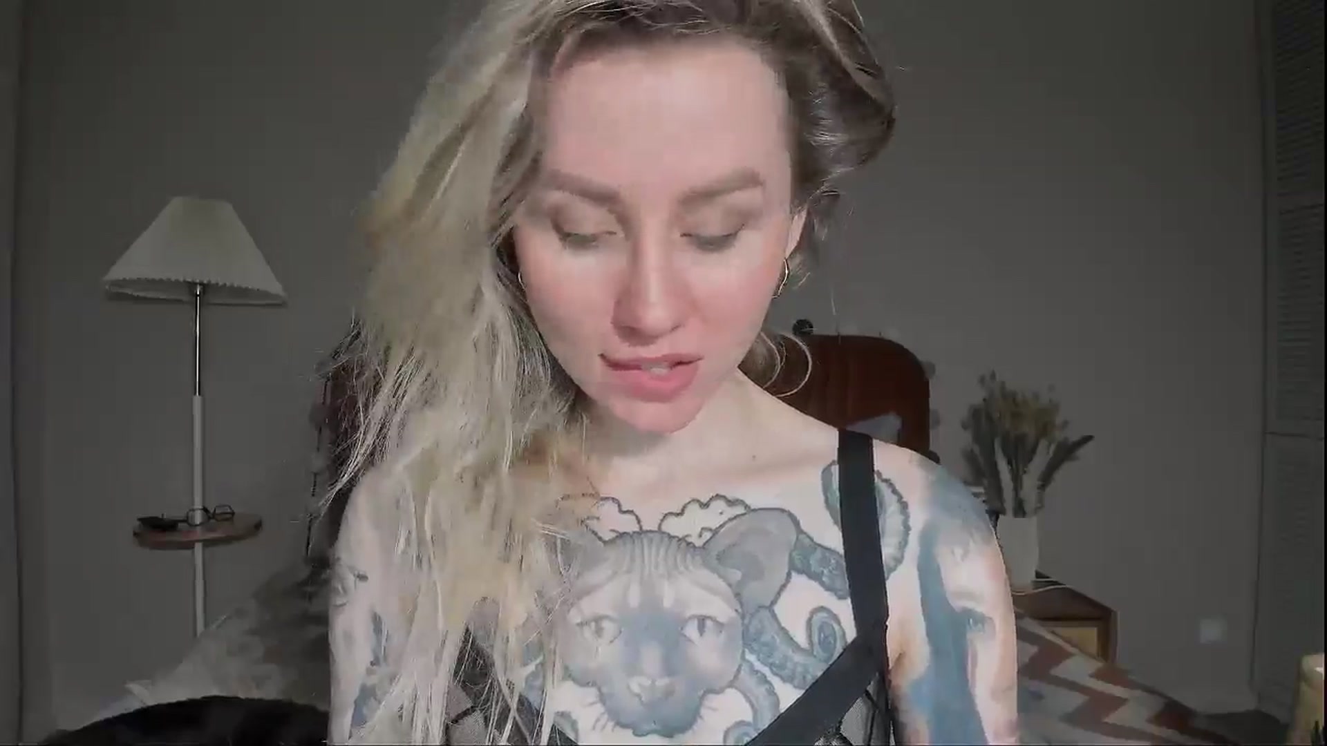 Gallery image thumbnail from Alexa_Smithhh's myfreecams stream on, 05/04/2025, 19:31 image 12 of 20