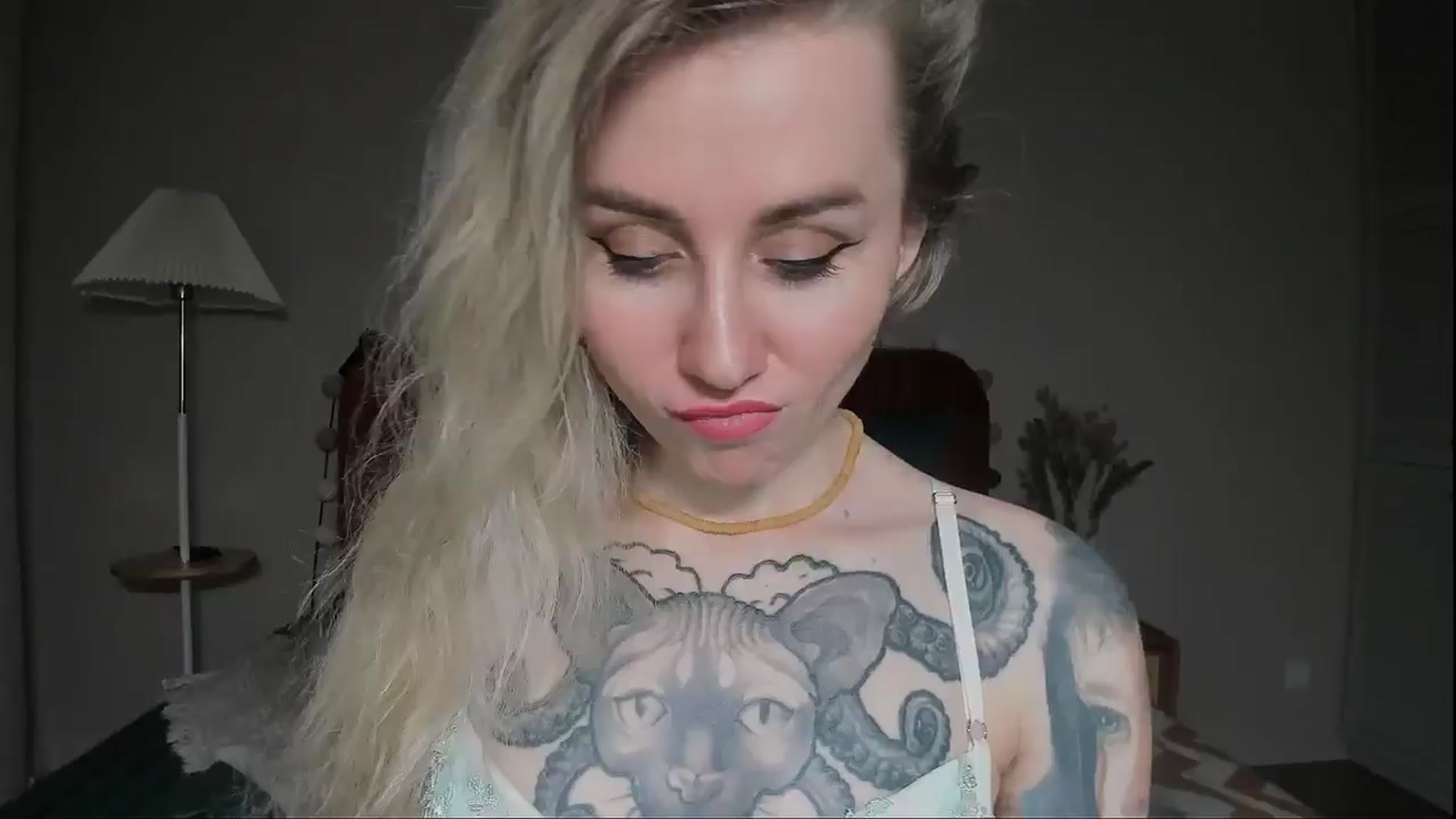Gallery image thumbnail from Alexa_Smithhh's myfreecams stream on, 05/06/2025, 19:55 image 16 of 20