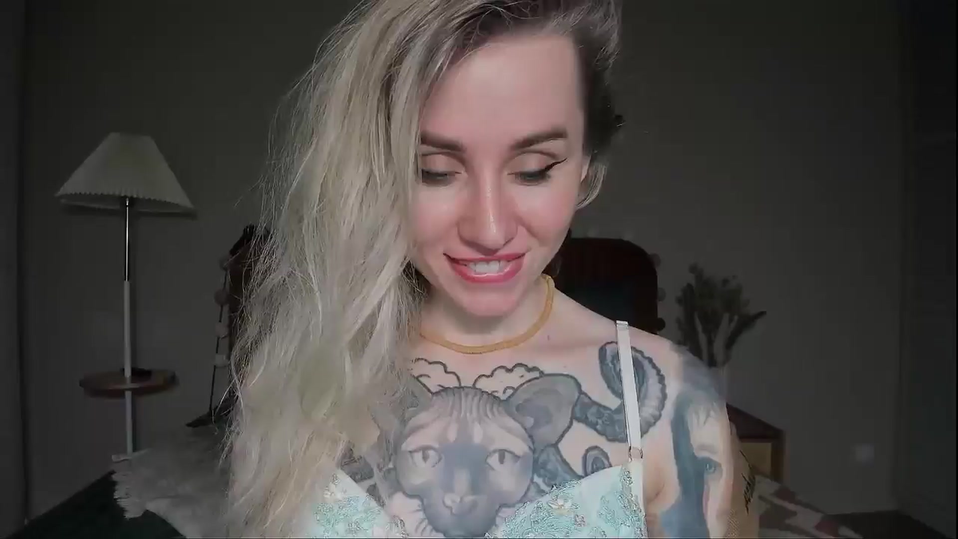 Gallery image thumbnail from Alexa_Smithhh's myfreecams stream on, 05/06/2025, 19:55 image 14 of 20