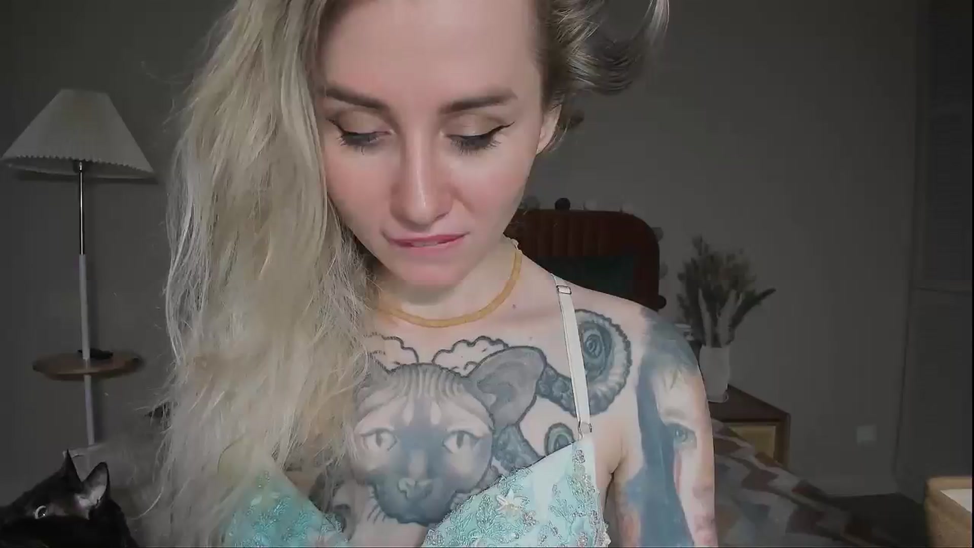 Gallery image thumbnail from Alexa_Smithhh's myfreecams stream on, 05/06/2025, 20:50 image 2 of 20