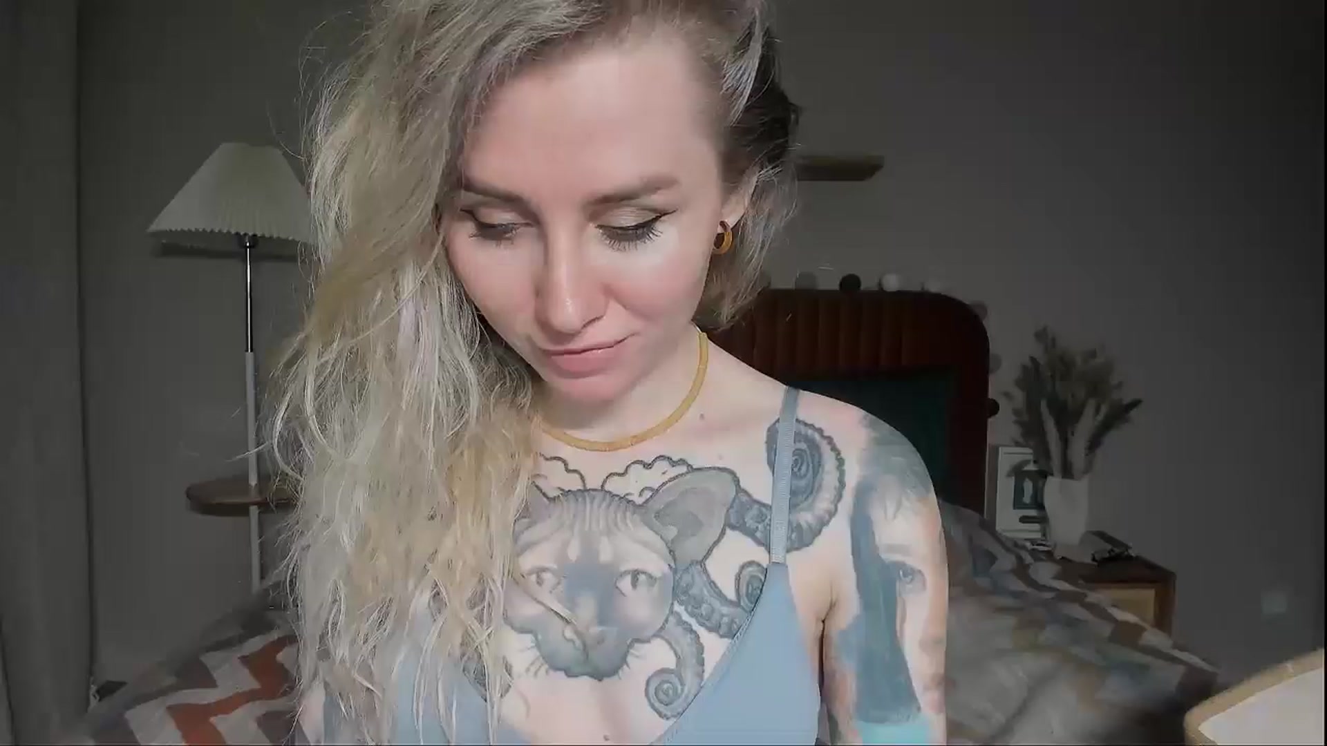 Gallery image thumbnail from Alexa_Smithhh's myfreecams stream on, 05/13/2025, 21:16 image 17 of 20