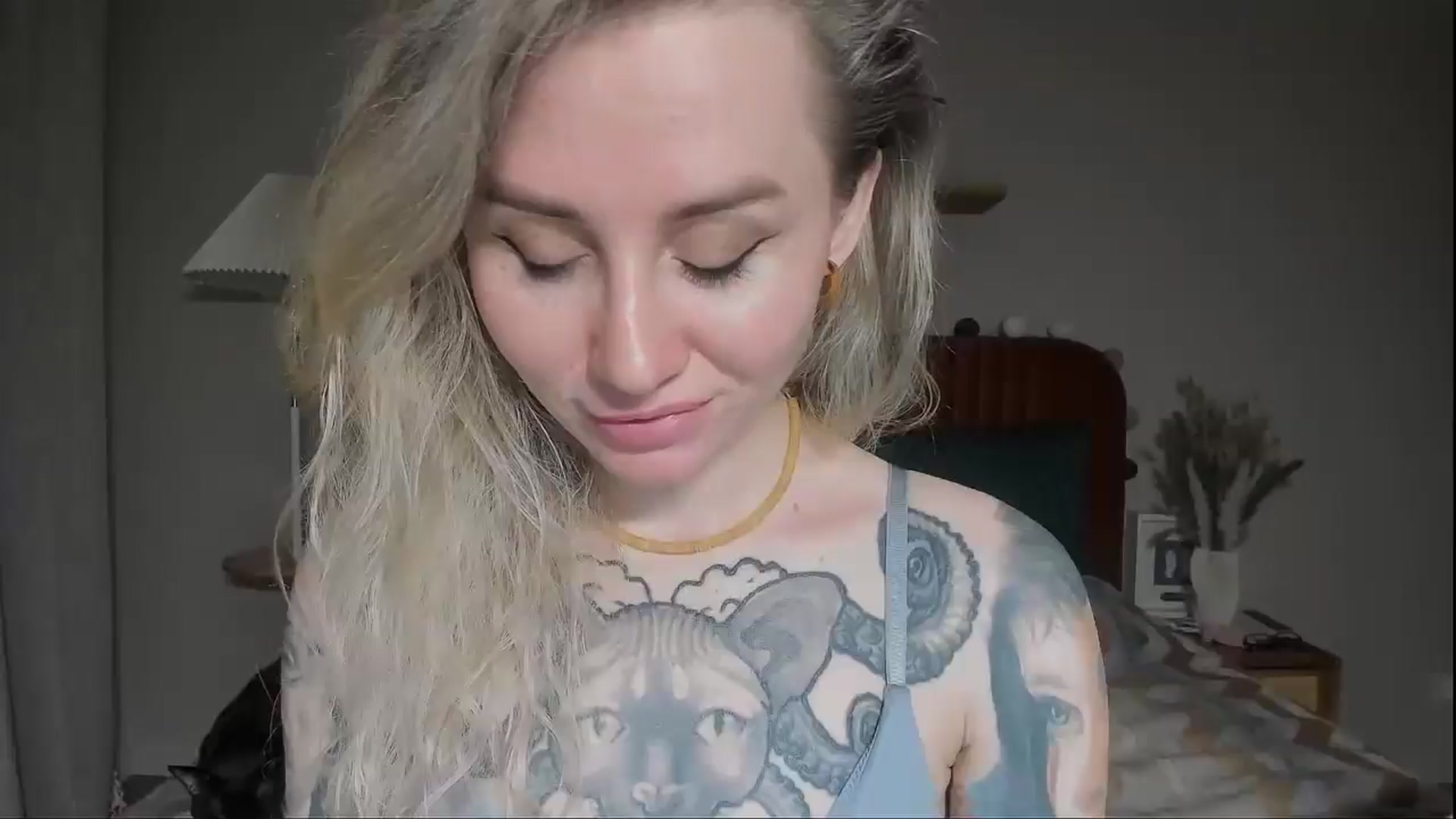 Gallery image thumbnail from Alexa_Smithhh's myfreecams stream on, 05/13/2025, 21:16 image 2 of 20