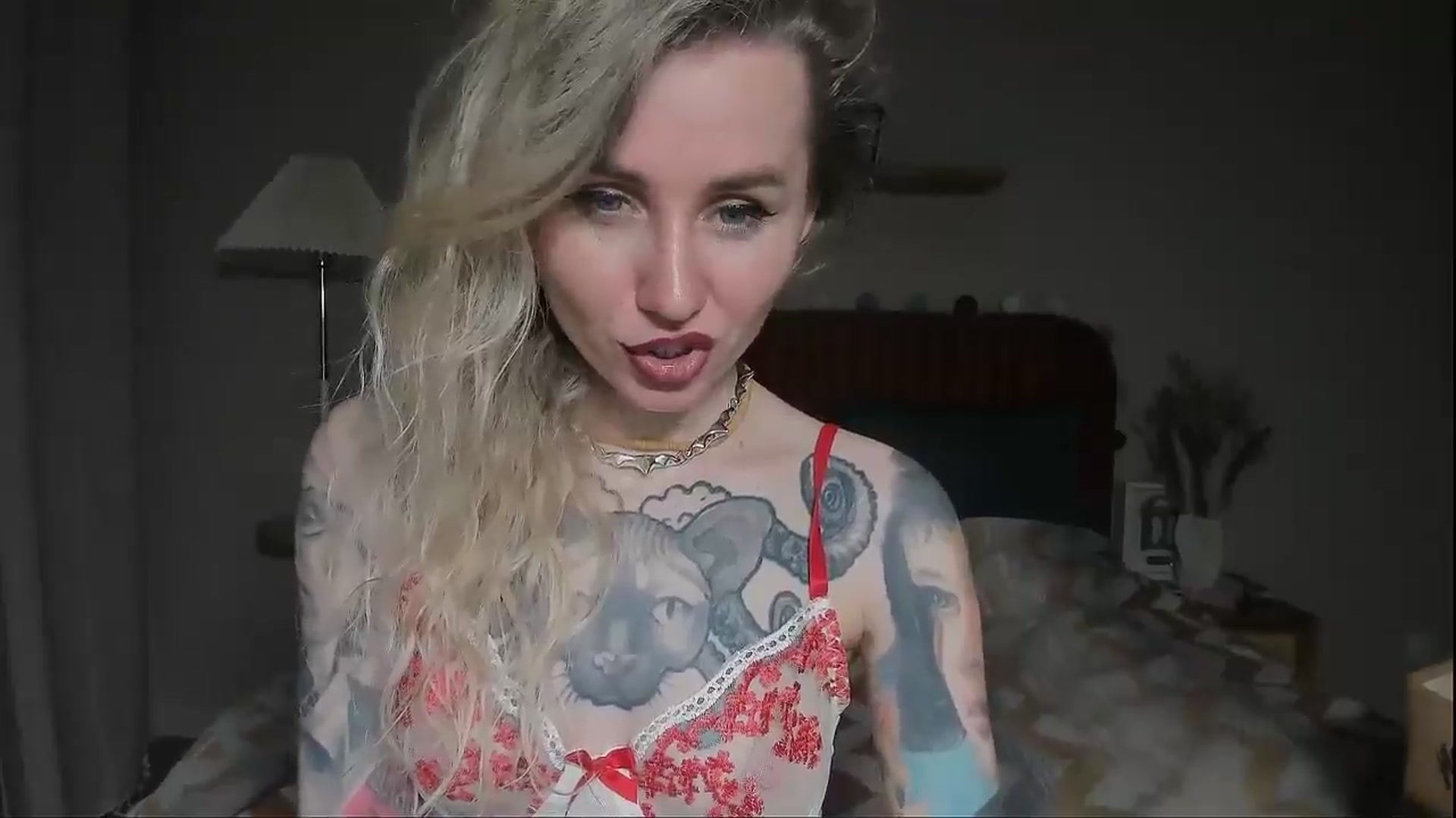 Gallery image thumbnail from Alexa_Smithhh's myfreecams stream on, 05/14/2025, 20:37 image 16 of 20