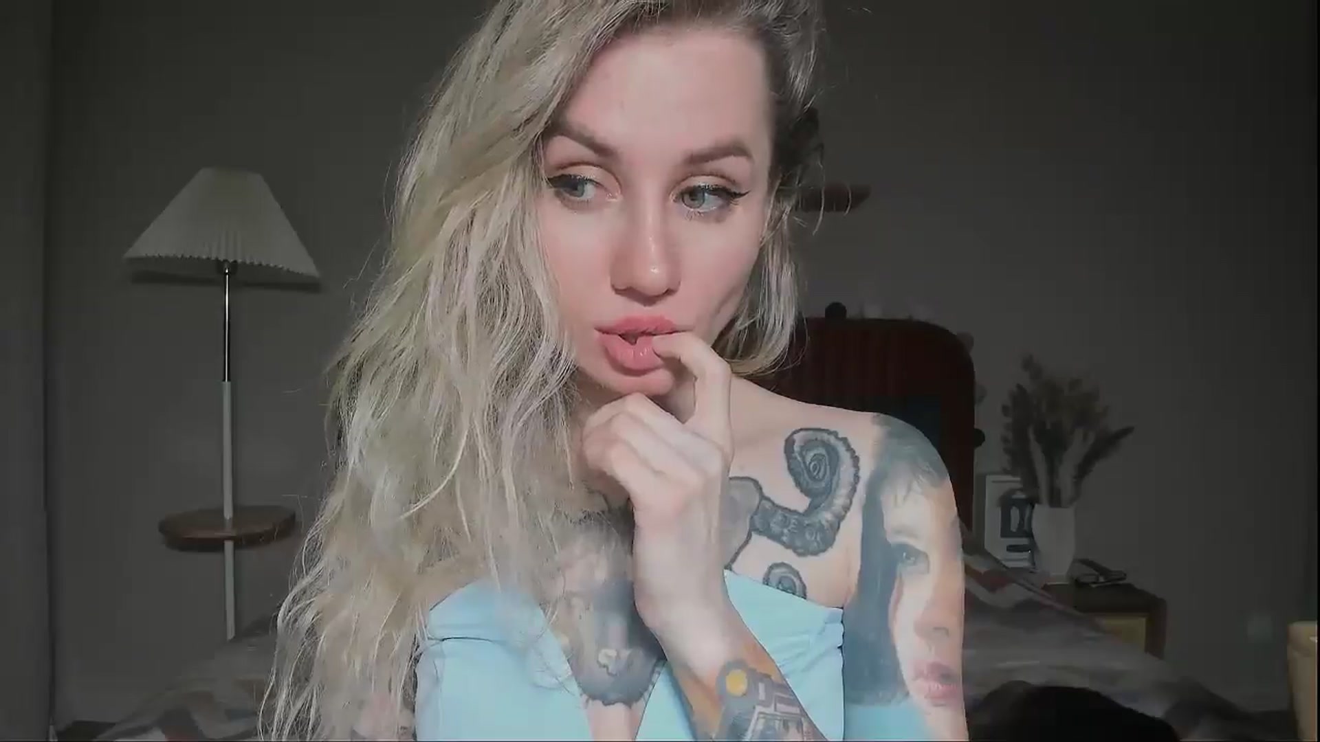 Gallery image thumbnail from Alexa_Smithhh's myfreecams stream on, 05/16/2025, 21:31 image 7 of 20