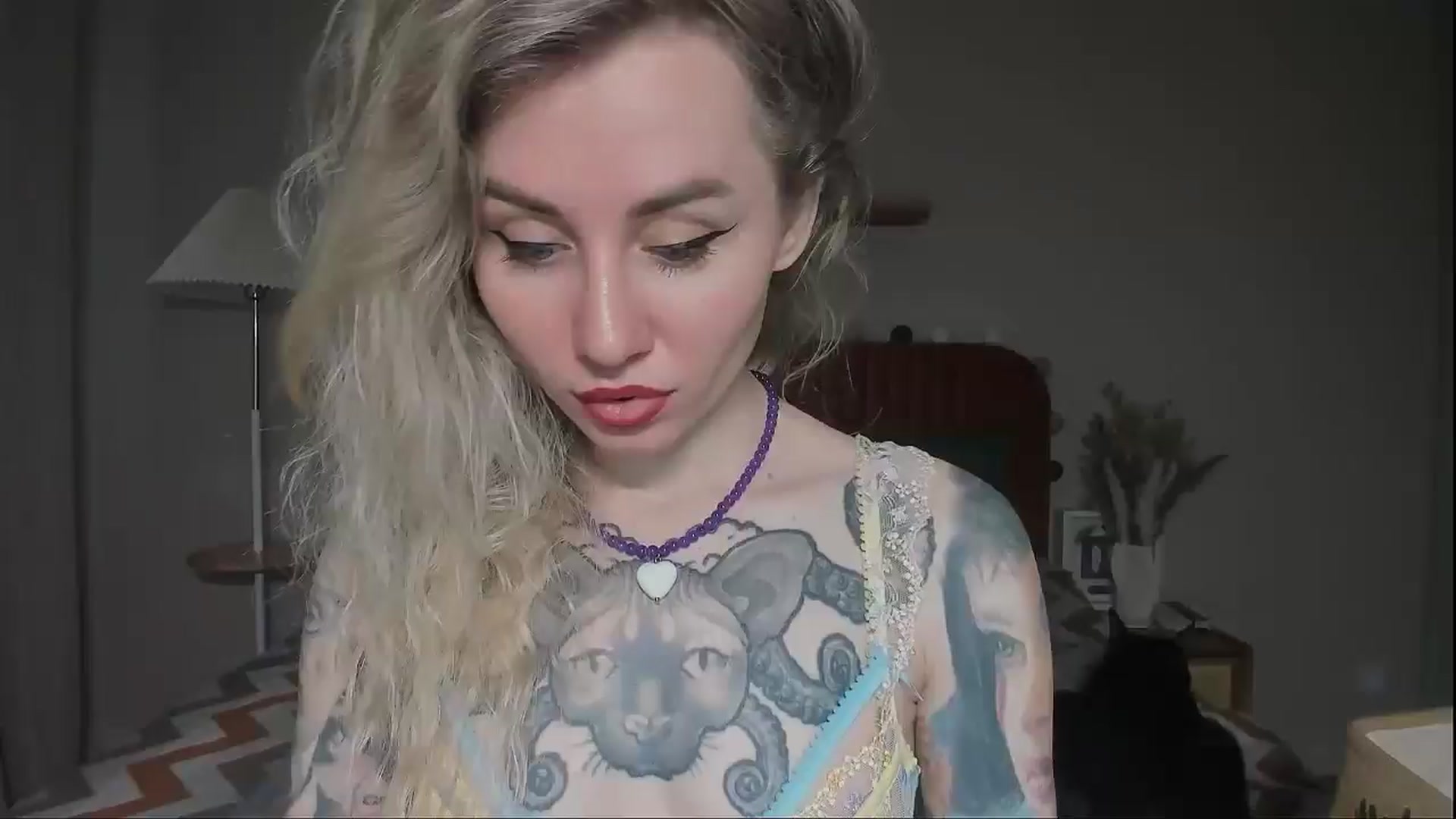 Gallery image thumbnail from Alexa_Smithhh's myfreecams stream on, 05/18/2025, 18:12 image 16 of 20