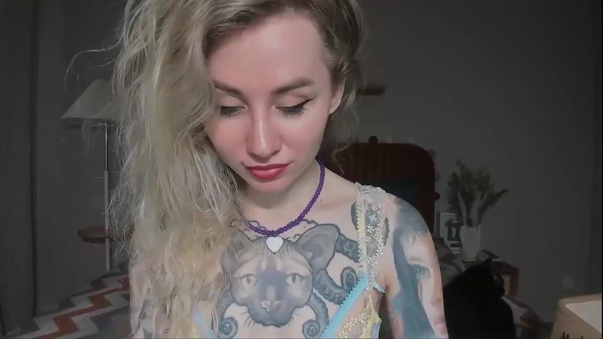 Gallery image thumbnail from Alexa_Smithhh's myfreecams stream on, 05/18/2025, 18:12 image 15 of 20
