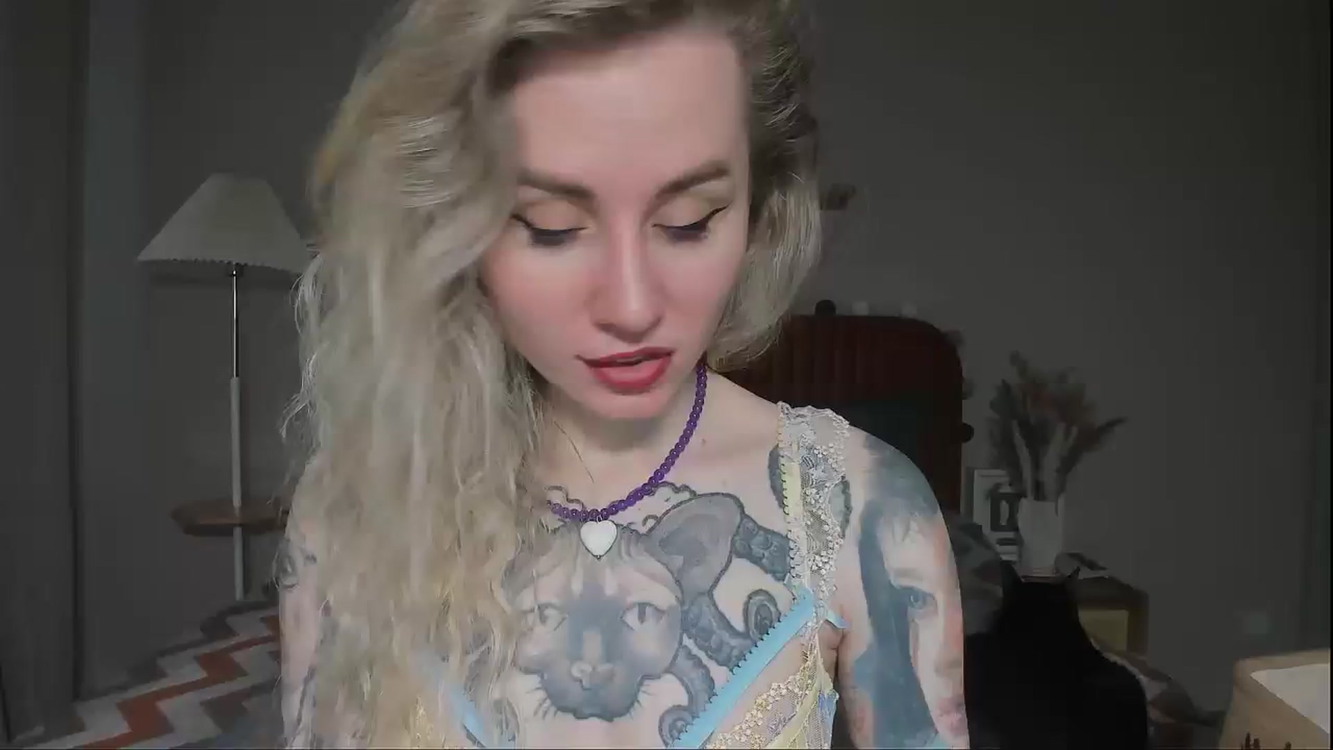 Gallery image thumbnail from Alexa_Smithhh's myfreecams stream on, 05/18/2025, 18:12 image 9 of 20