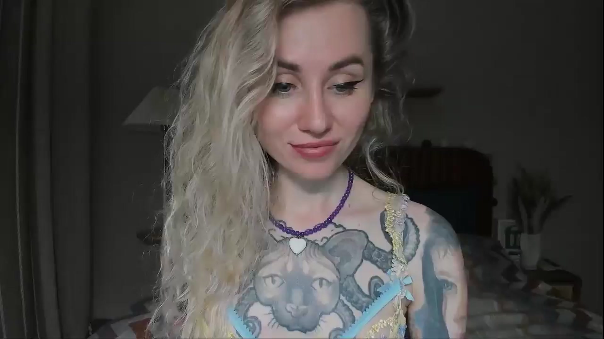 Gallery image thumbnail from Alexa_Smithhh's myfreecams stream on, 05/18/2025, 20:58 image 3 of 20