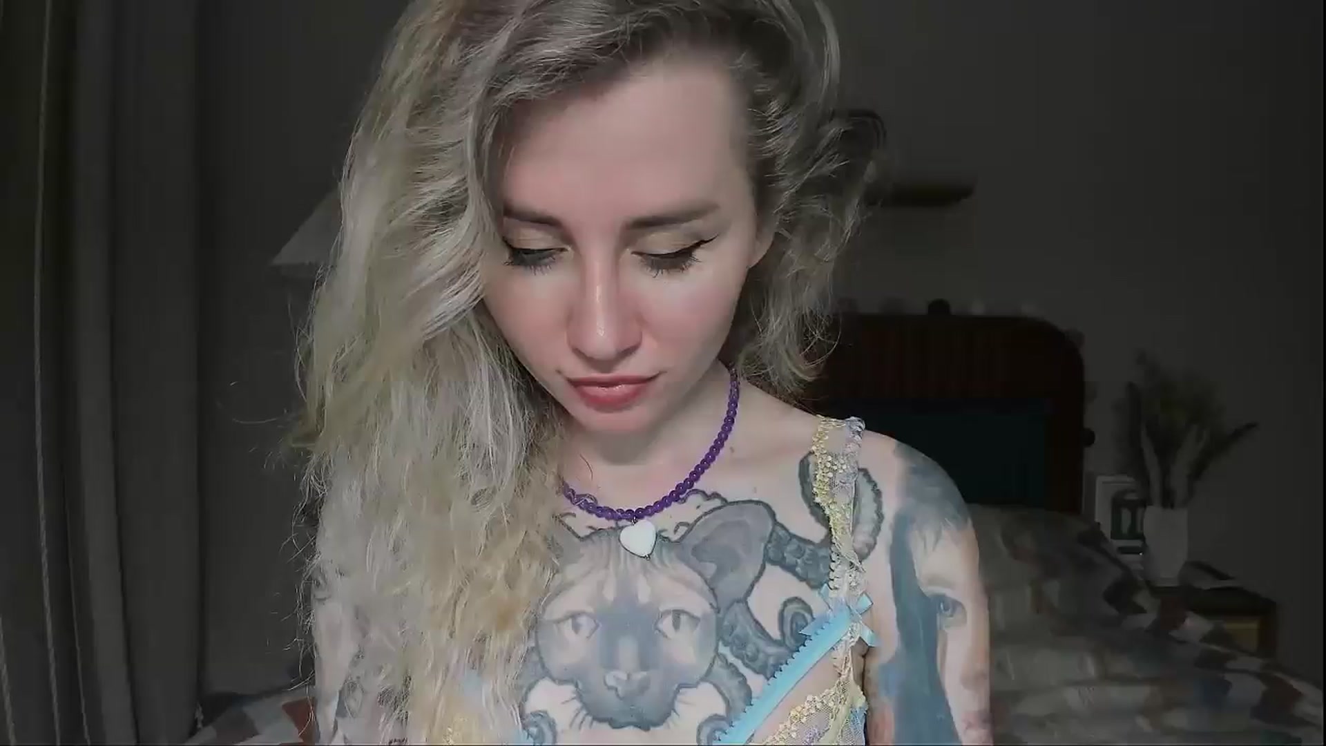 Gallery image thumbnail from Alexa_Smithhh's myfreecams stream on, 05/18/2025, 20:58 image 11 of 20