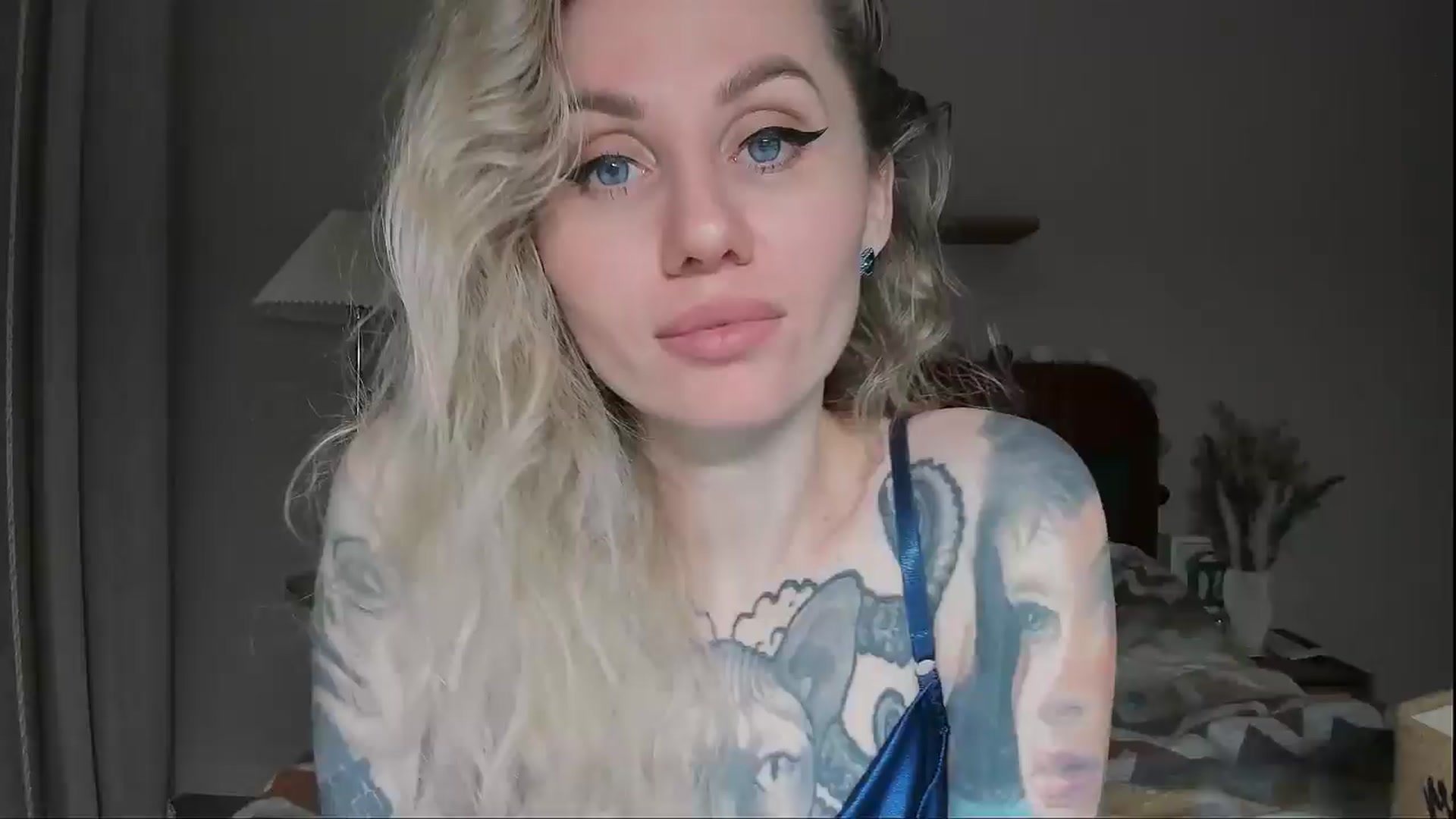 Gallery image thumbnail from Alexa_Smithhh's myfreecams stream on, 05/20/2025, 19:20 image 5 of 20