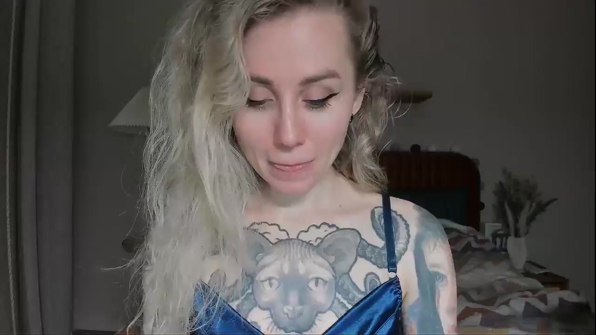 Gallery image thumbnail from Alexa_Smithhh's myfreecams stream on, 05/20/2025, 19:20 image 15 of 20