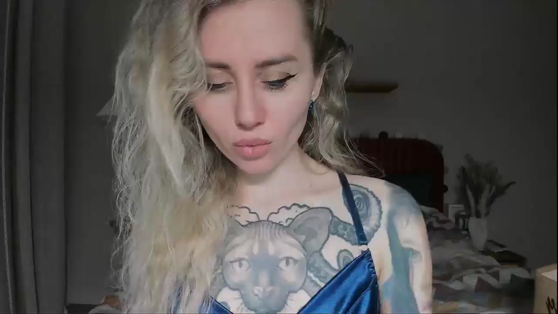Gallery image thumbnail from Alexa_Smithhh's myfreecams stream on, 05/20/2025, 19:20 image 7 of 20