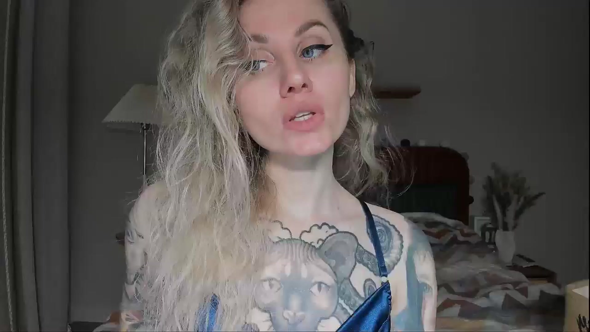 Gallery image thumbnail from Alexa_Smithhh's myfreecams stream on, 05/20/2025, 19:20 image 8 of 20