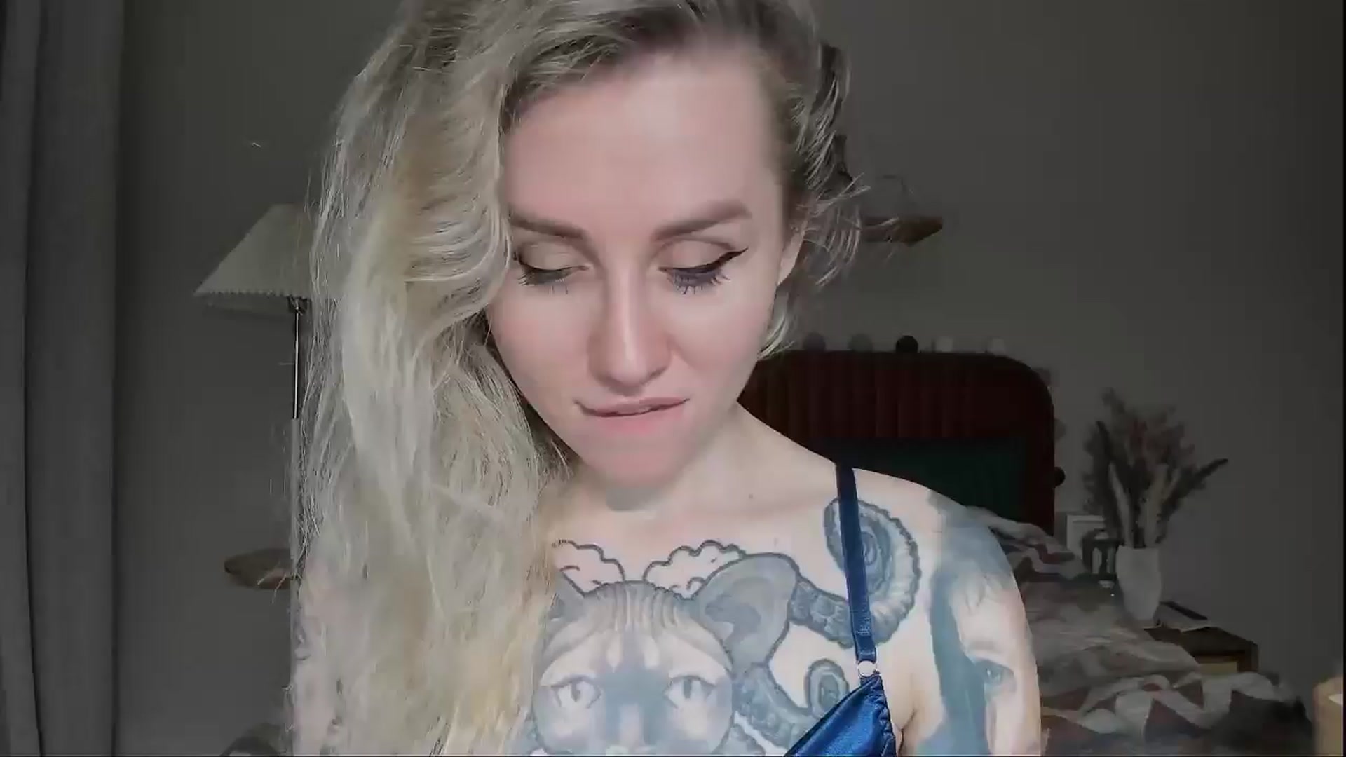 Gallery image thumbnail from Alexa_Smithhh's myfreecams stream on, 05/20/2025, 20:19 image 2 of 20