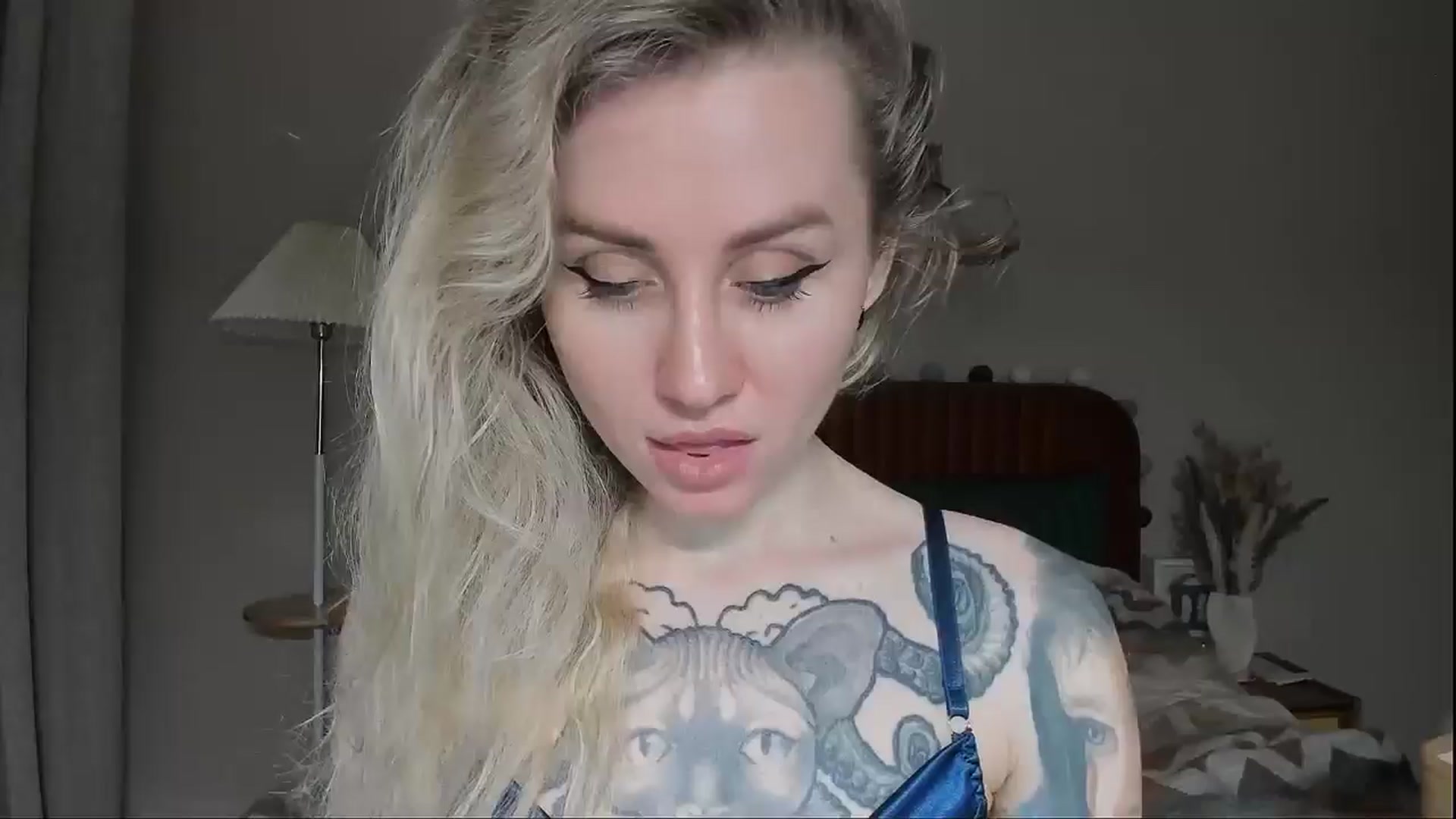 Gallery image thumbnail from Alexa_Smithhh's myfreecams stream on, 05/20/2025, 20:19 image 4 of 20