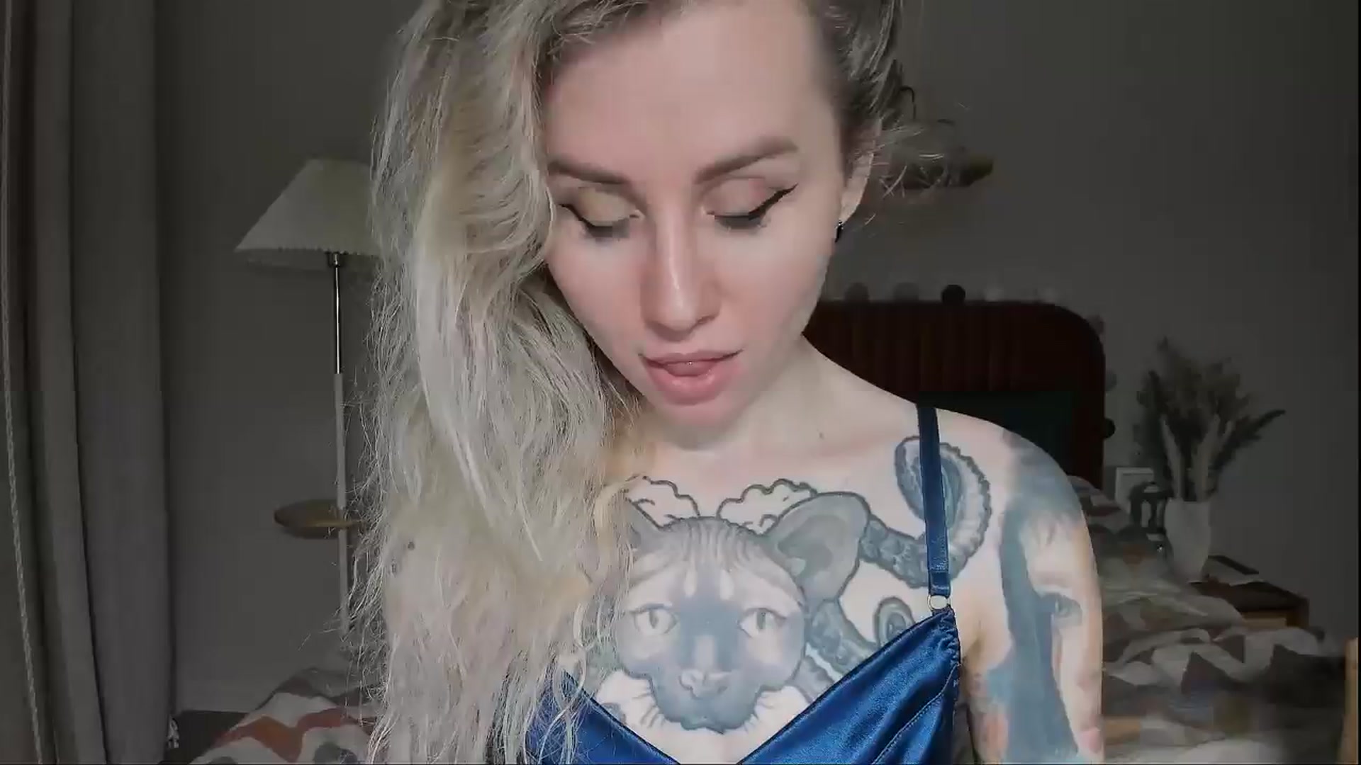 Gallery image thumbnail from Alexa_Smithhh's myfreecams stream on, 05/20/2025, 20:19 image 7 of 20