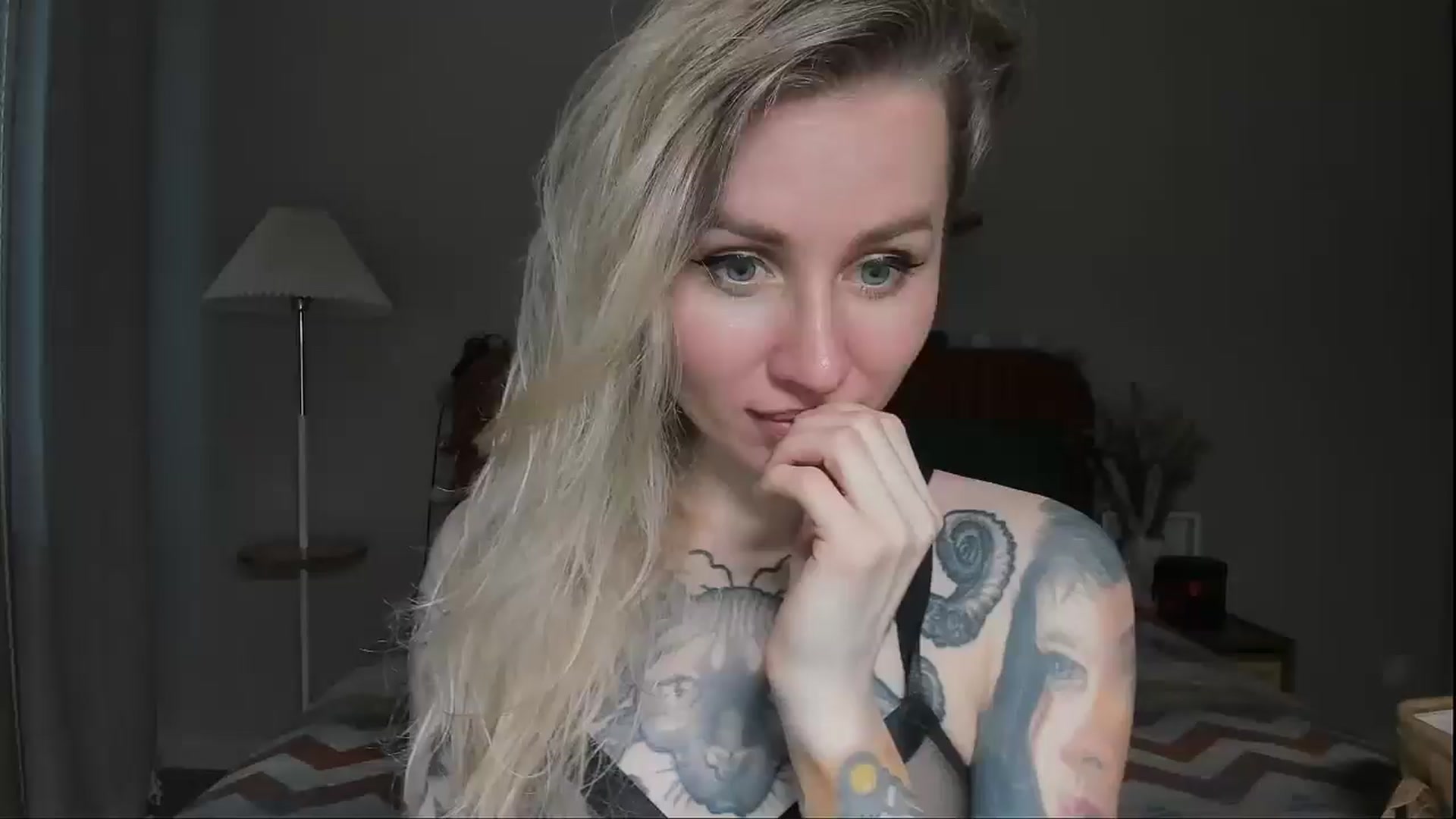 Gallery image thumbnail from Alexa_Smithhh's myfreecams stream on, 06/08/2025, 20:49 image 4 of 20